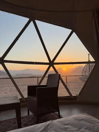 View (from property/room), Bed in Hasan Zawaideh luxury camp 2