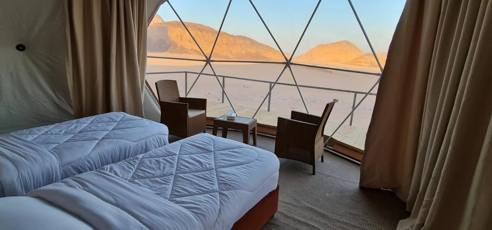 Bed in Hasan Zawaideh luxury camp 2