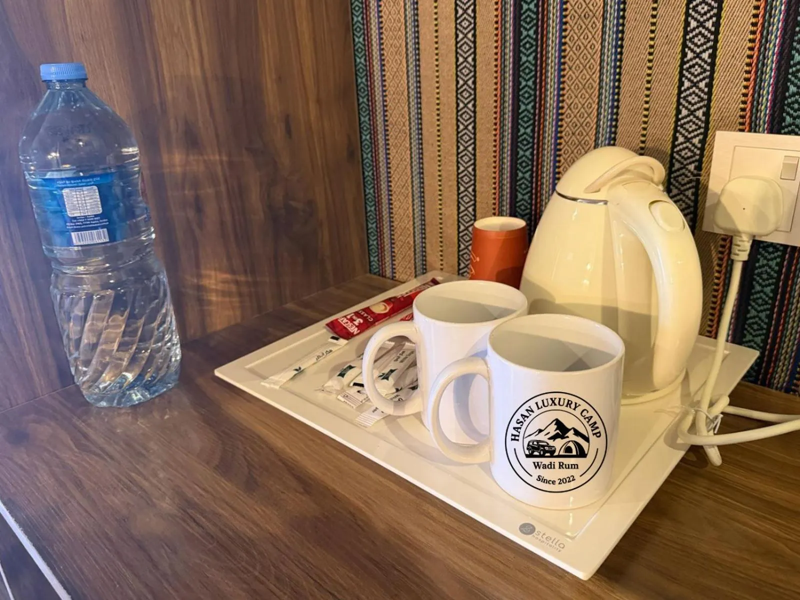 Coffee/tea facilities in Hasan Zawaideh luxury camp 2