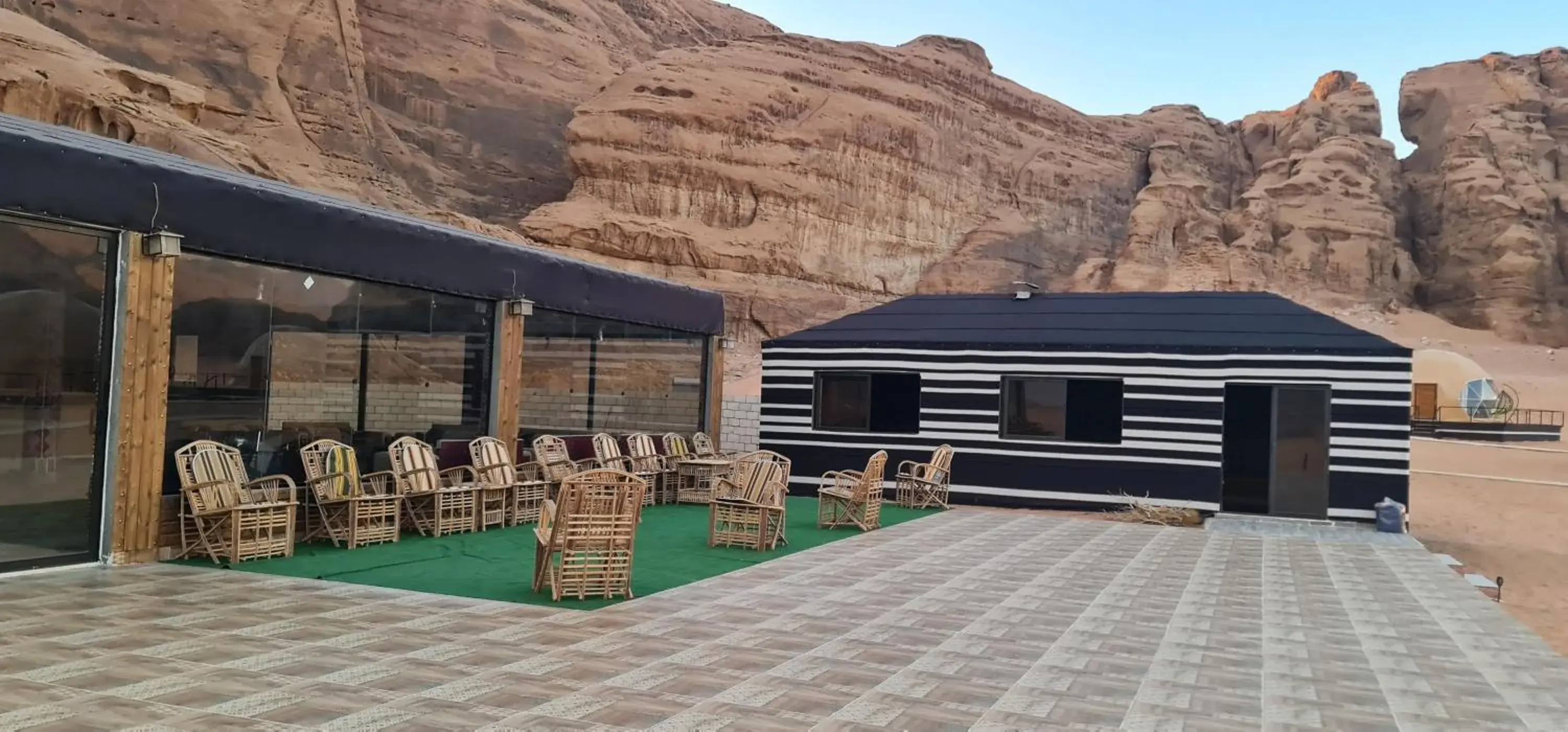 Restaurant/places to eat in Hasan Zawaideh luxury camp 2 Restaurant/places to eat in Hasan Zawaideh luxury camp 2