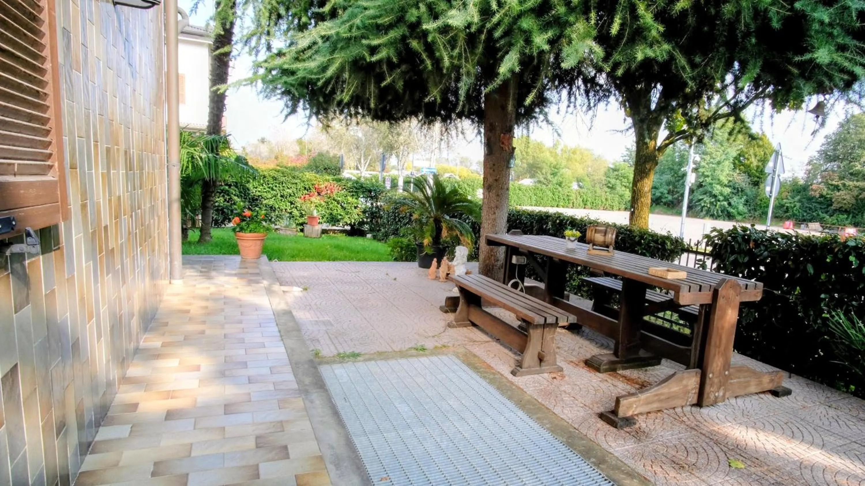 Garden view in B&B da Jordan