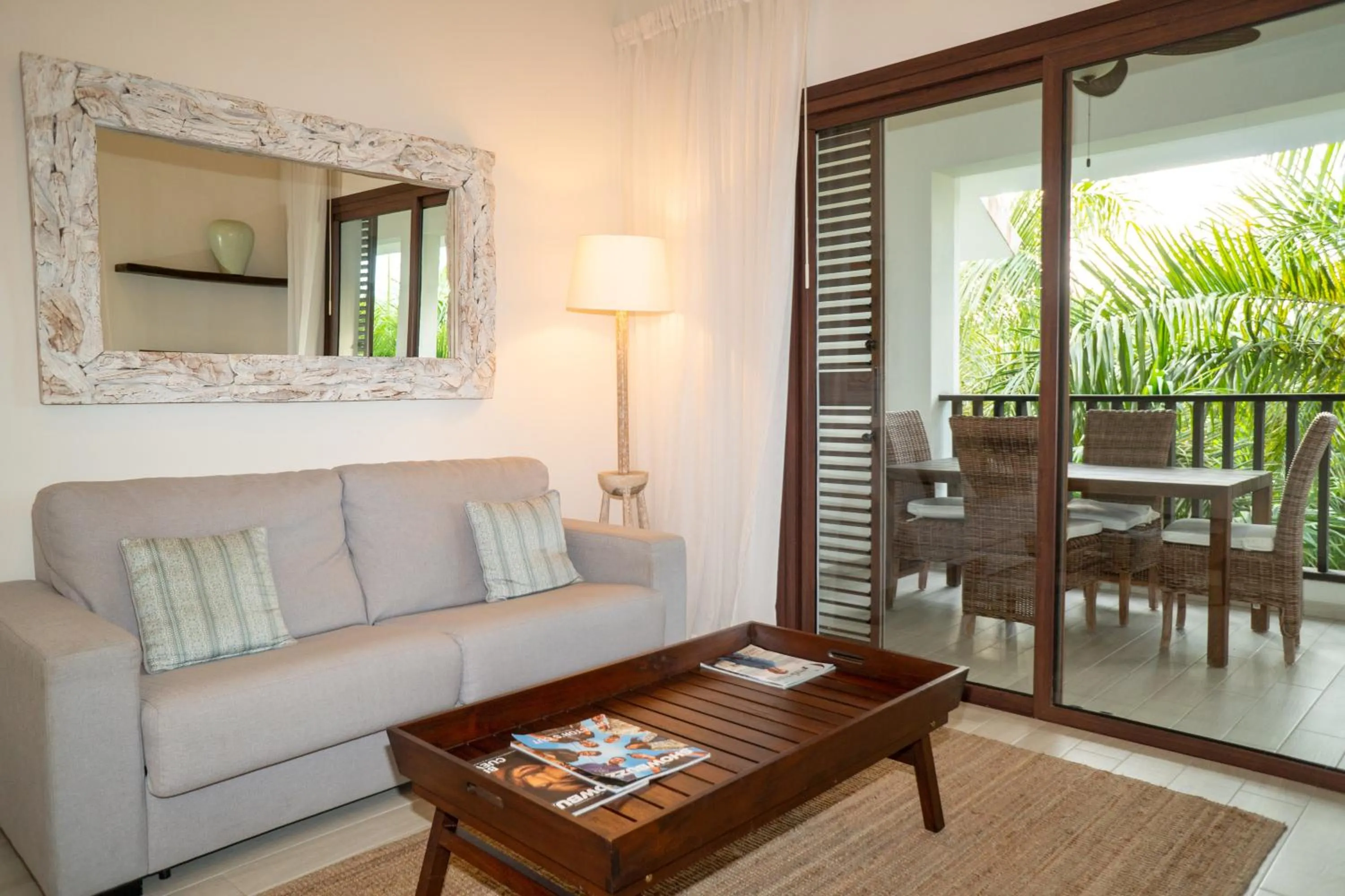 Seating area in Hotel Casa Hemingway