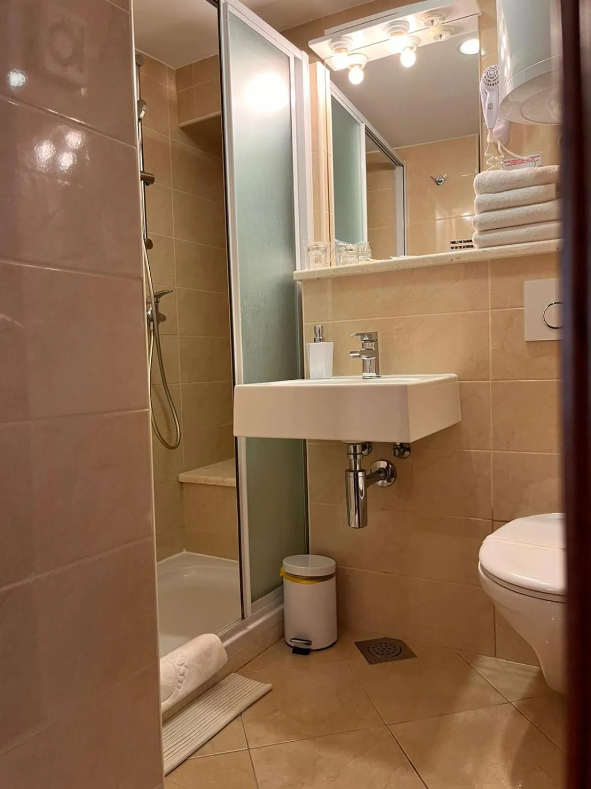 Bathroom in Hotel Kastel 1700