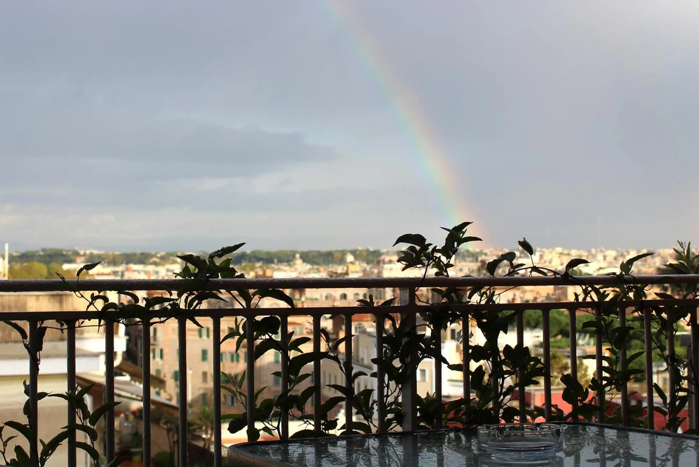 Day in Eufonia Vinyl Friendly Apartment