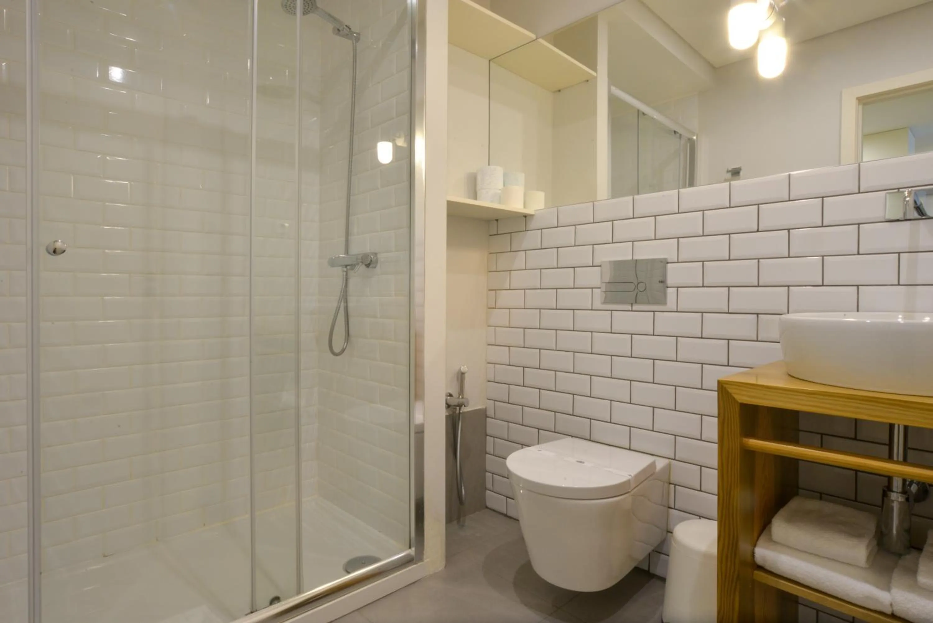 Shower in Spot Apartments Ceuta
