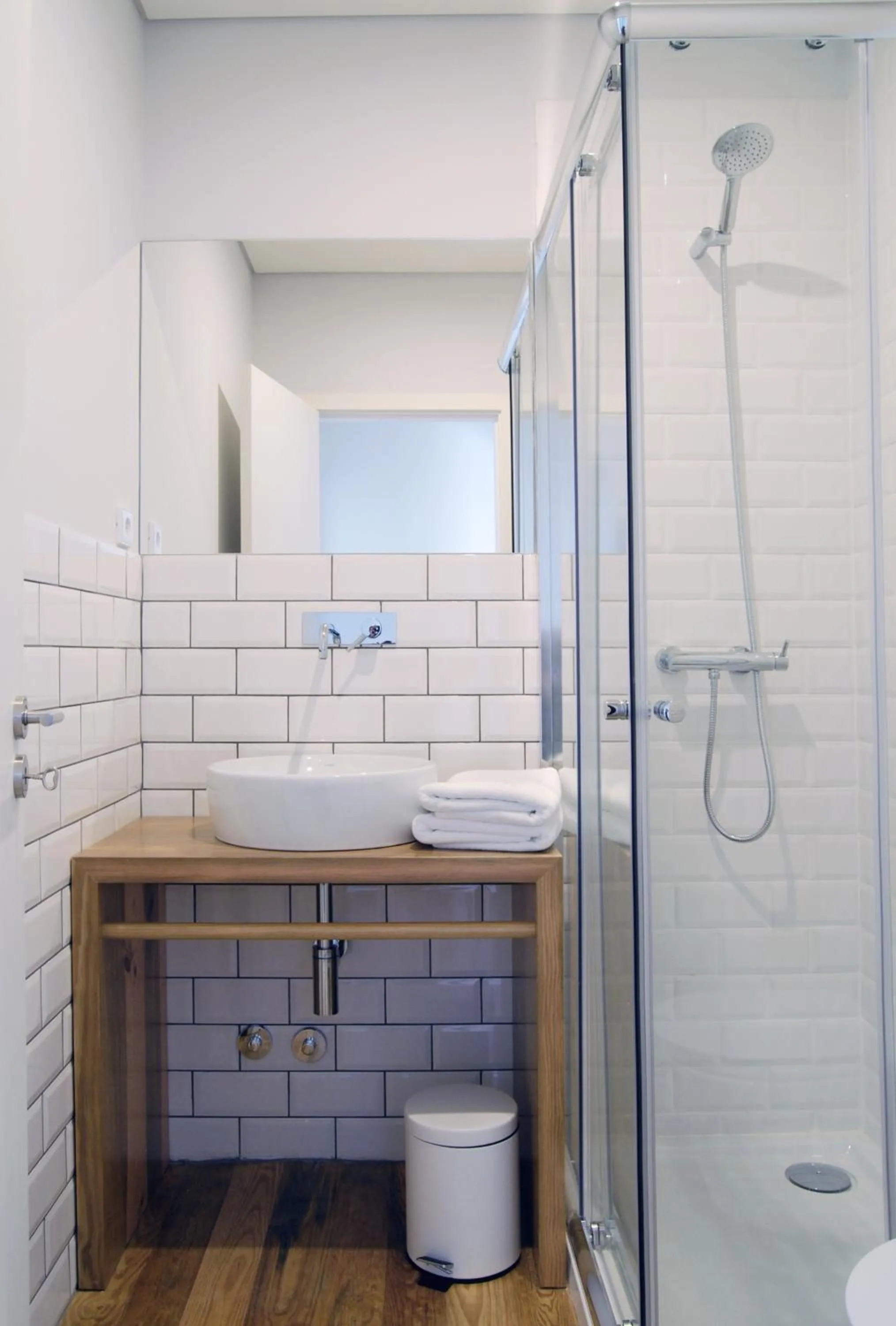 Shower in Spot Apartments Ceuta