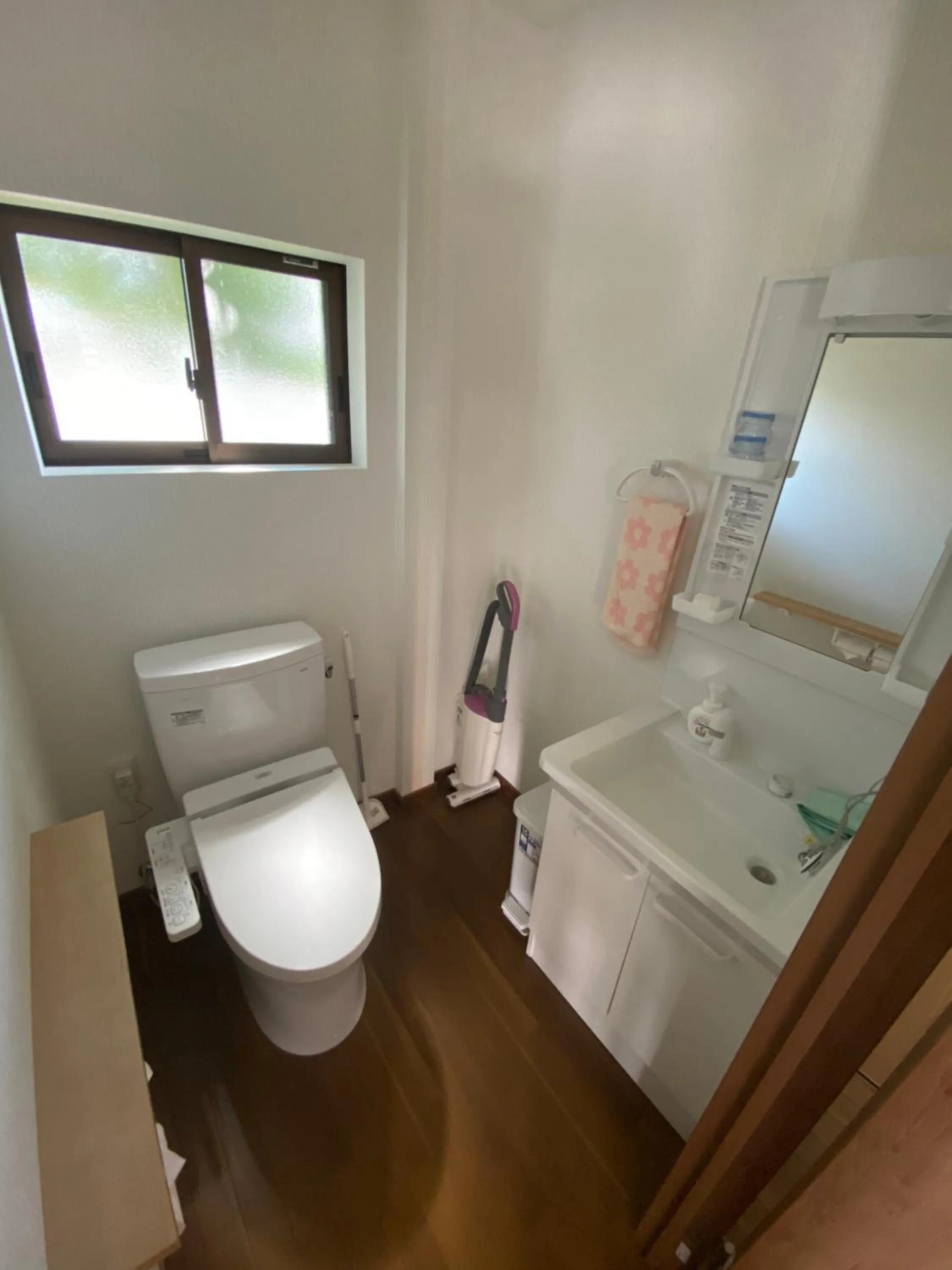 Shiga Biwa Lake Shanshui House