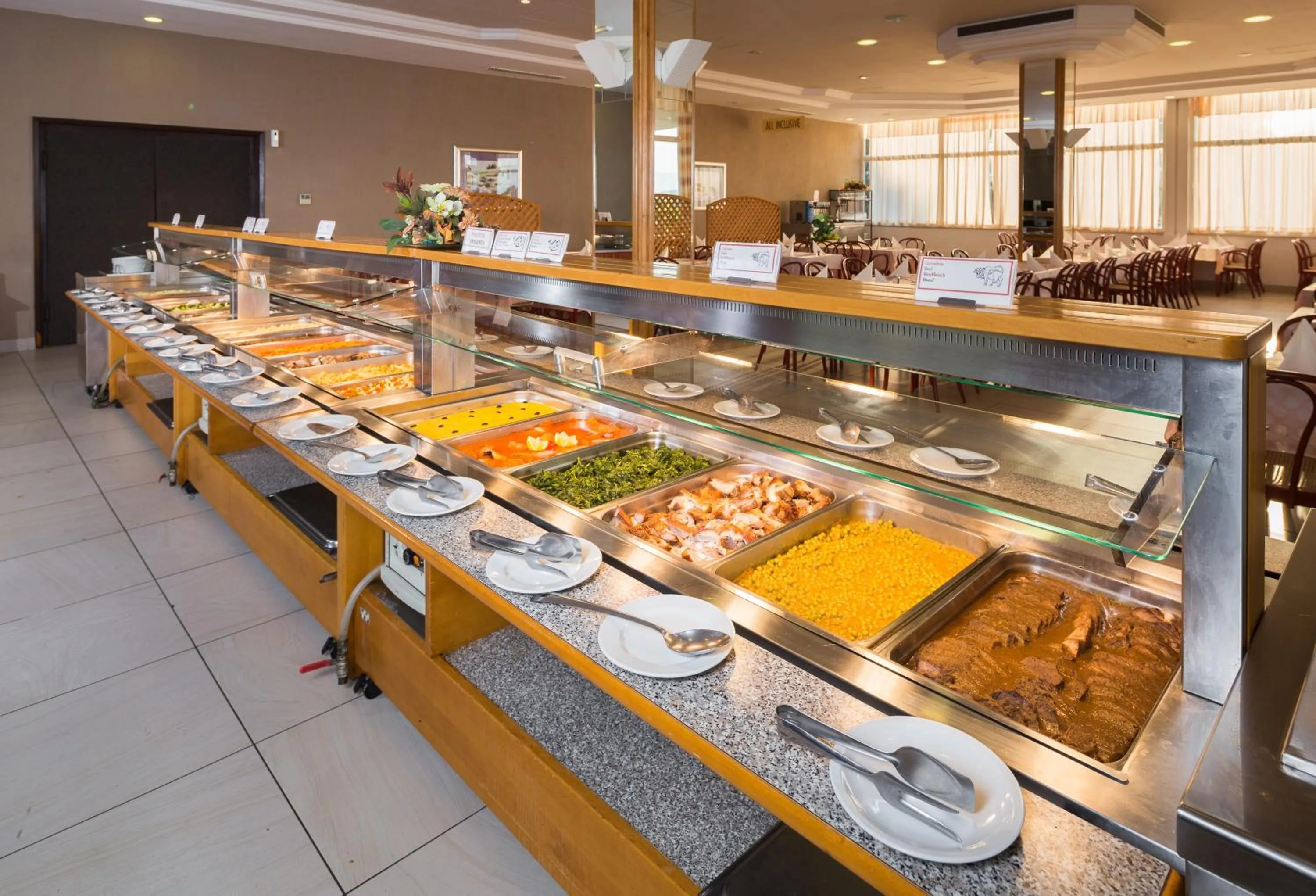 Food and drinks in Hotel Hvar