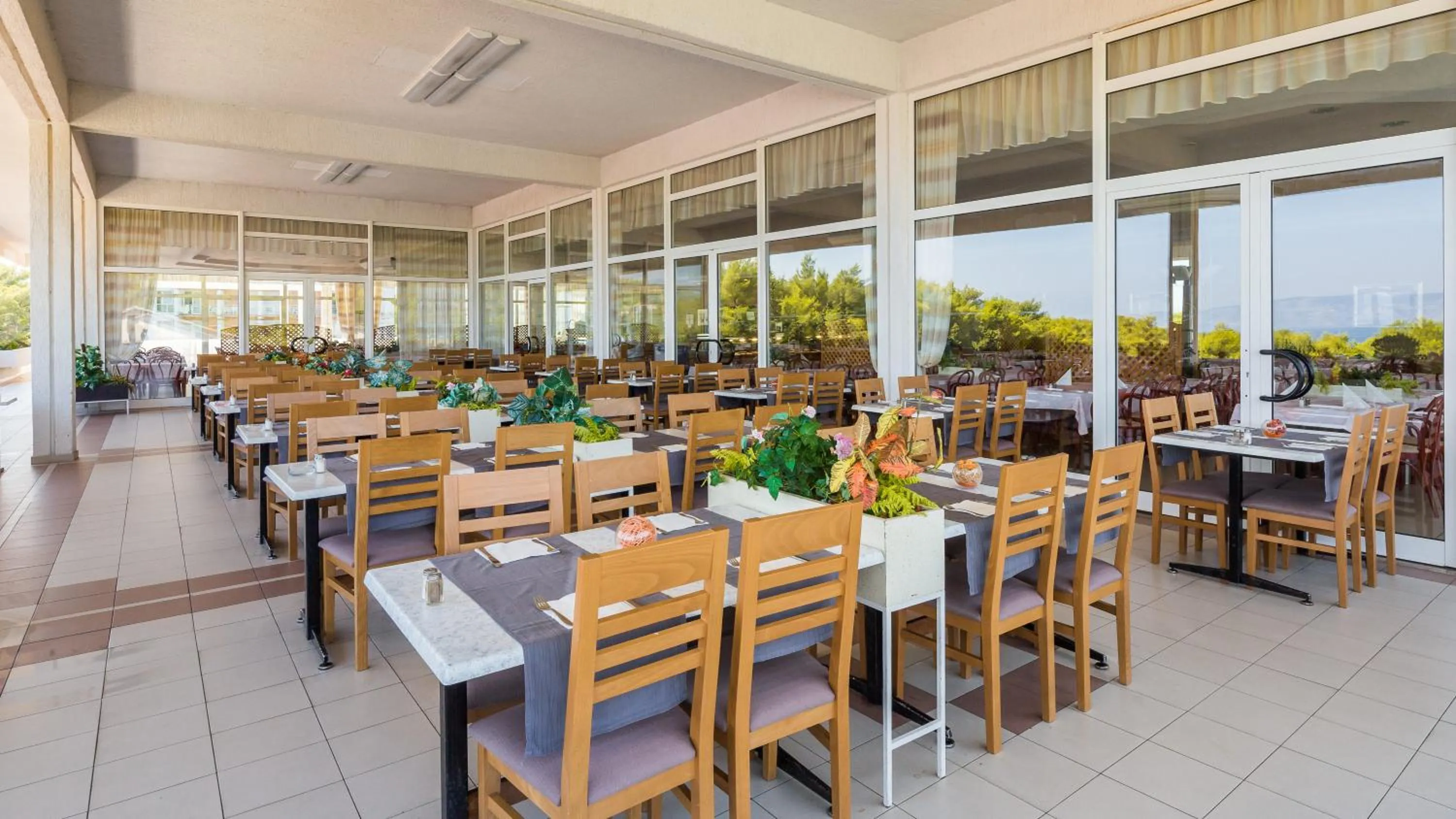 Restaurant/places to eat in Hotel Hvar