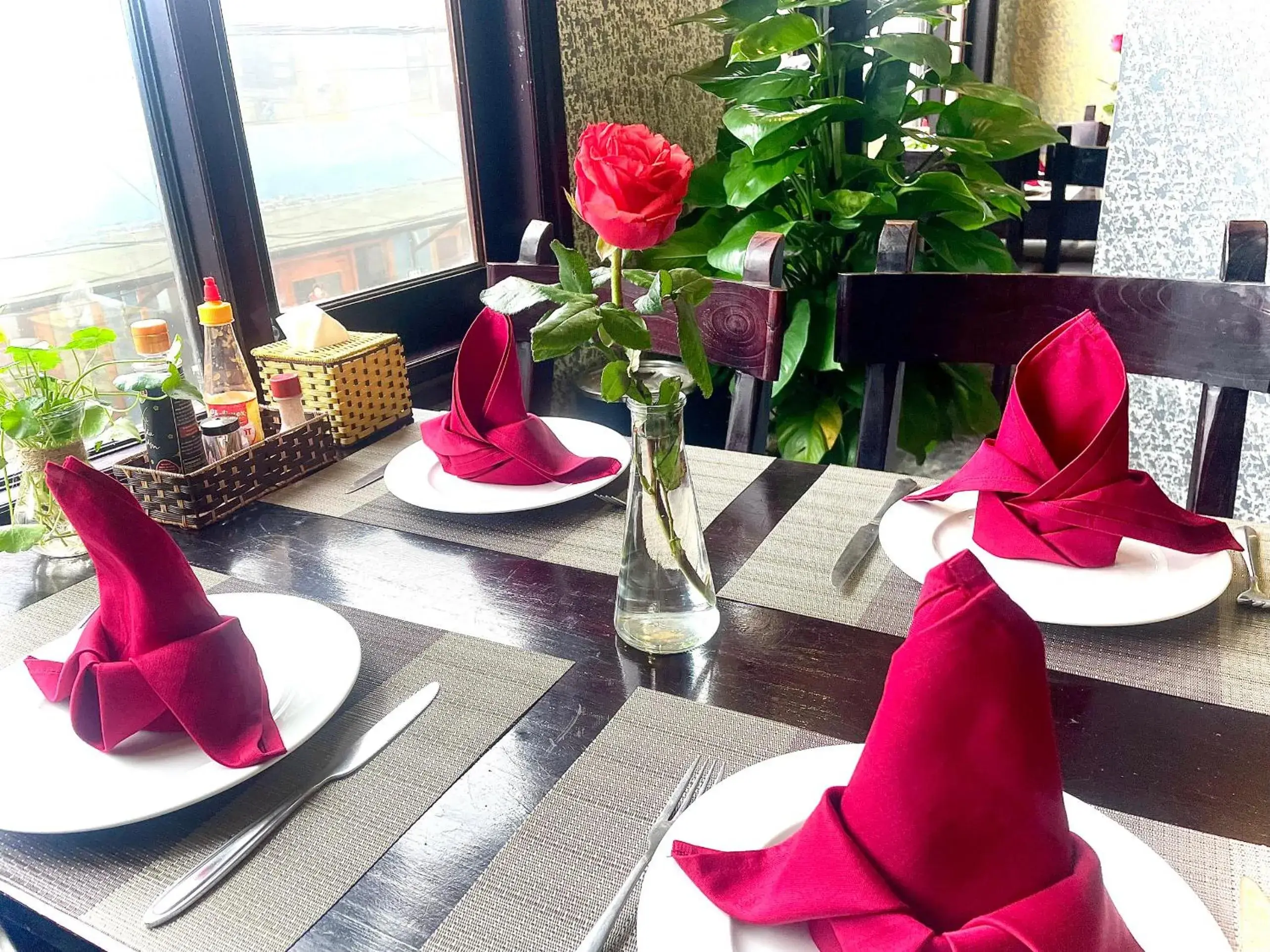 Restaurant/places to eat in Sapa Hills Hotel Restaurant/places to eat in Sapa Hills Hotel