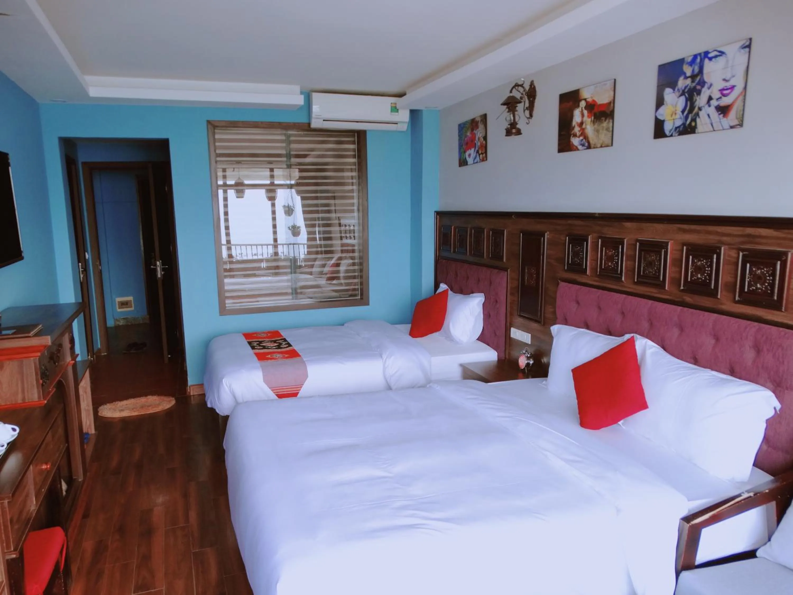 Photo of the whole room, Bed in Sapa Hills Hotel
