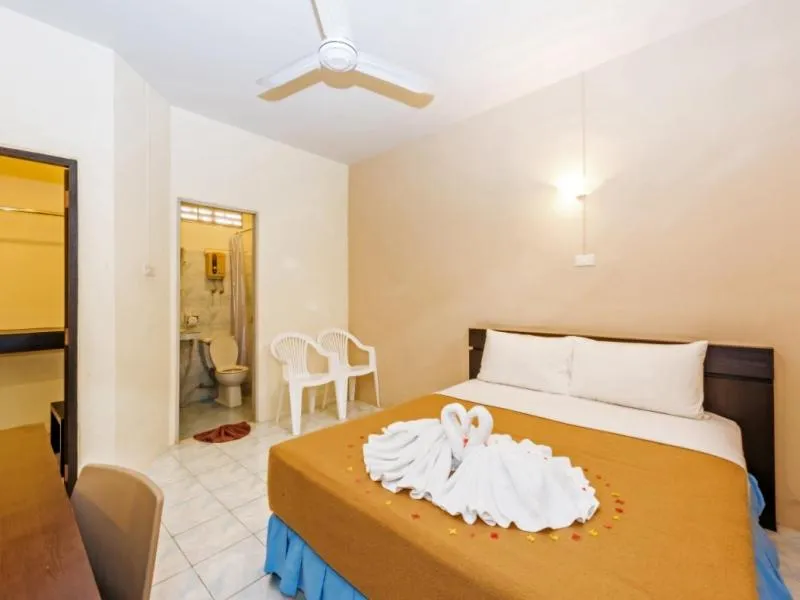 Bedroom, Bed in Baantonsai Garden Resort