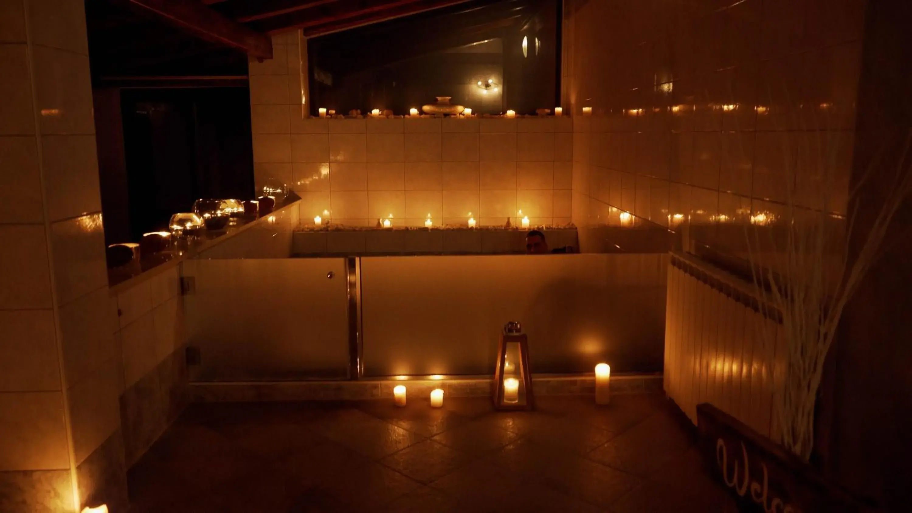 Hot Tub in Hotel Villa Letan Hot Tub in Hotel Villa Letan