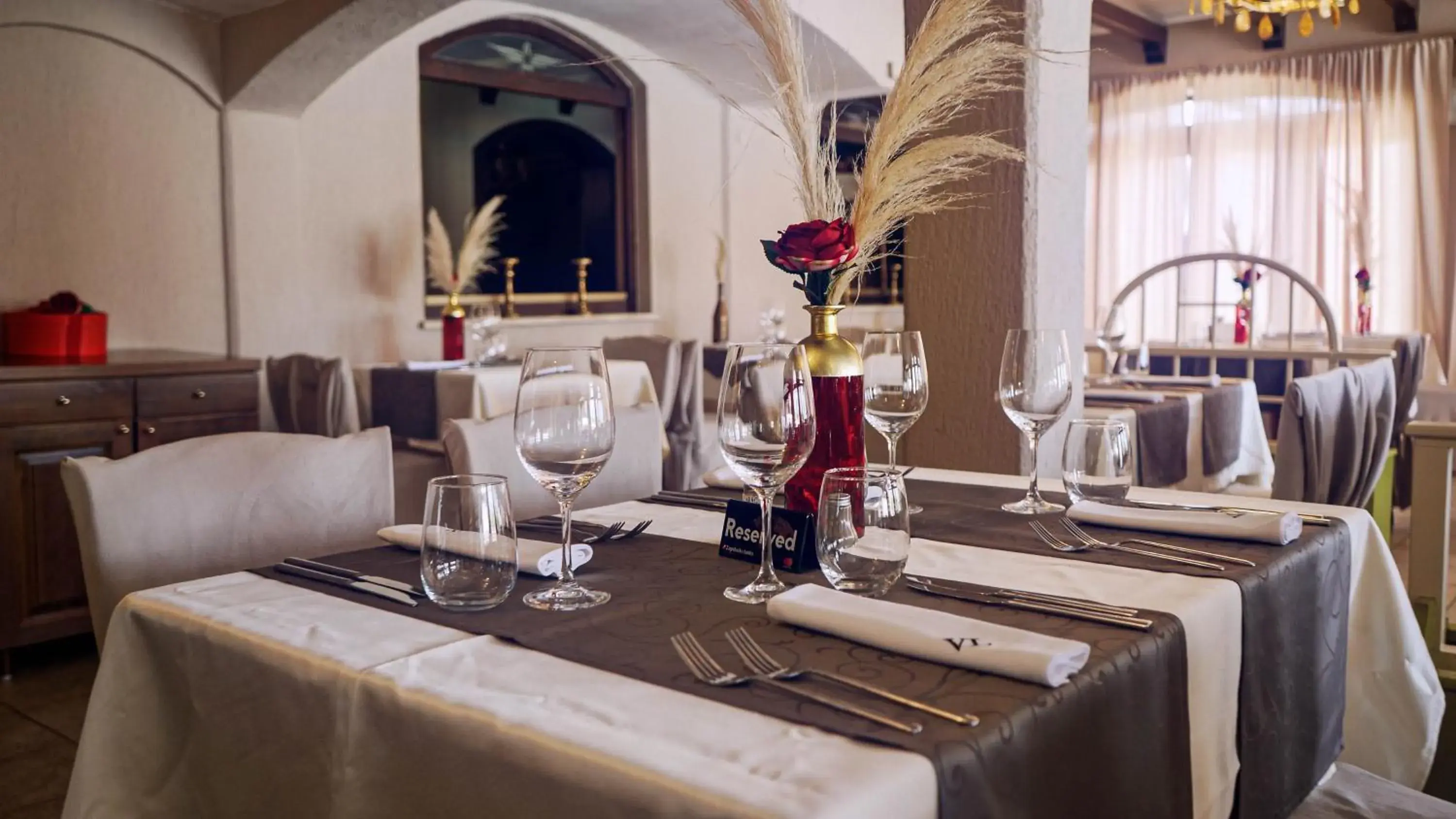 Restaurant/places to eat in Hotel Villa Letan Restaurant/places to eat in Hotel Villa Letan