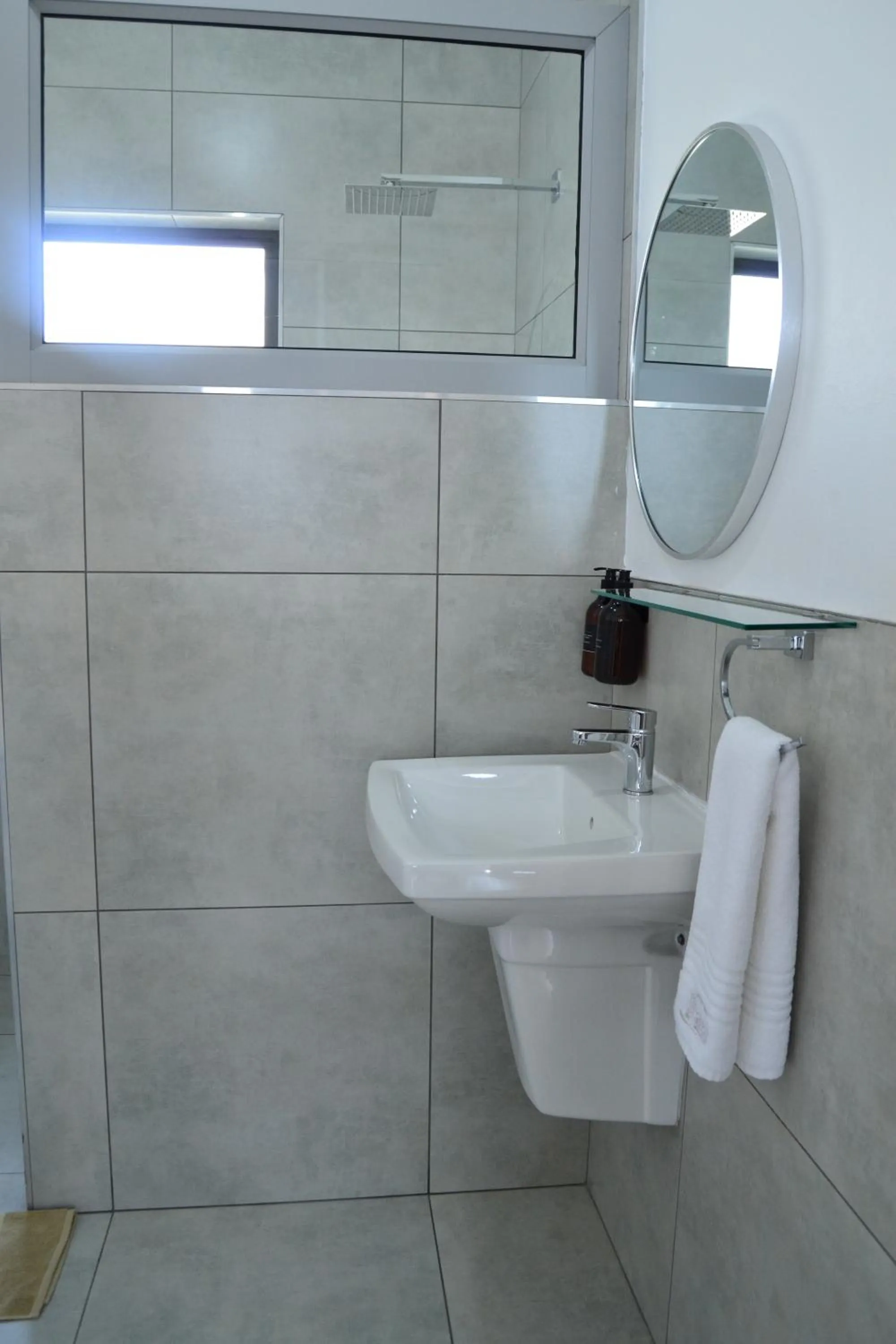 Bathroom in Ditsaleng Bed and Breakfast