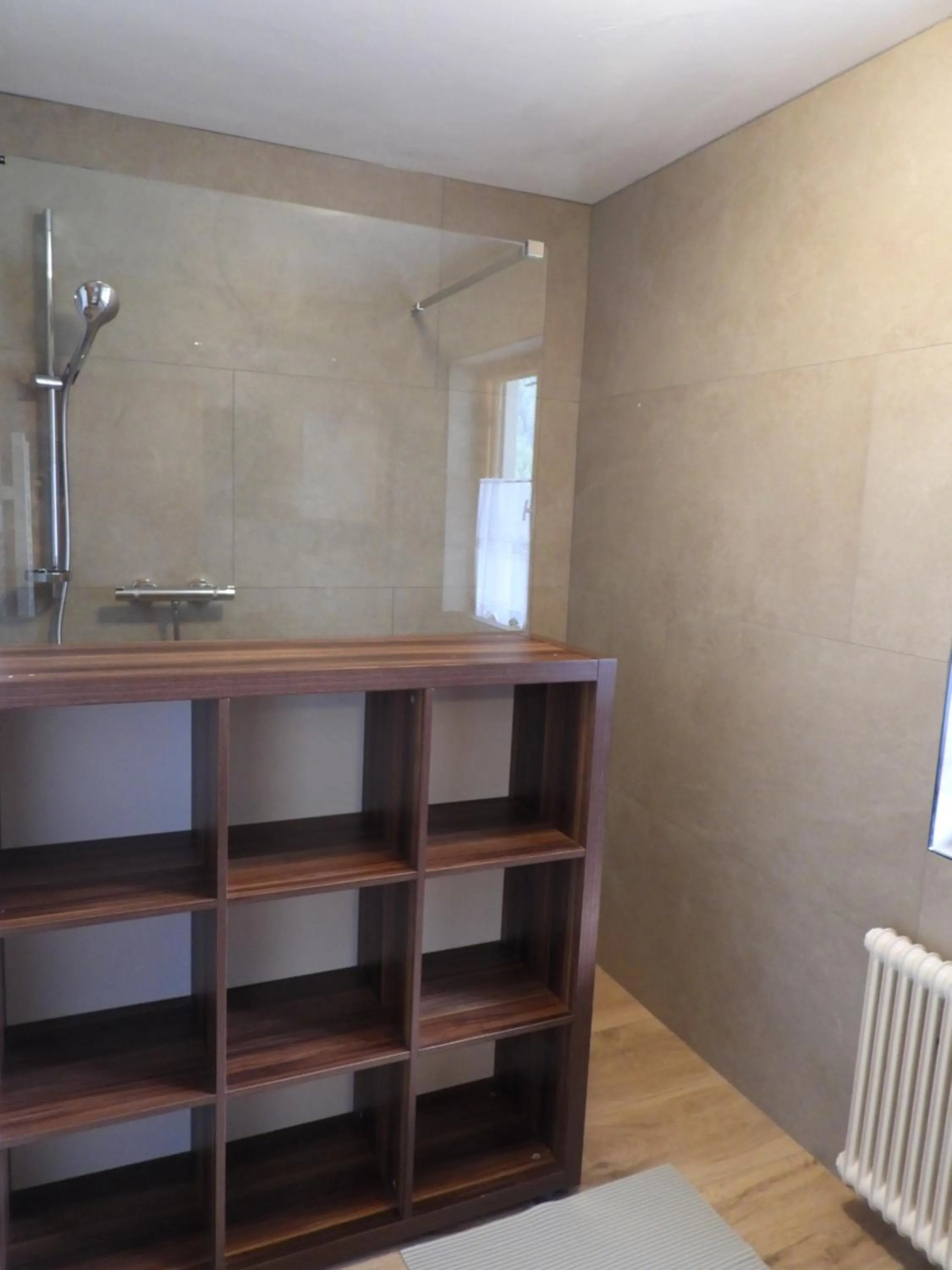 Shower in Ferienhaus Oberlengau