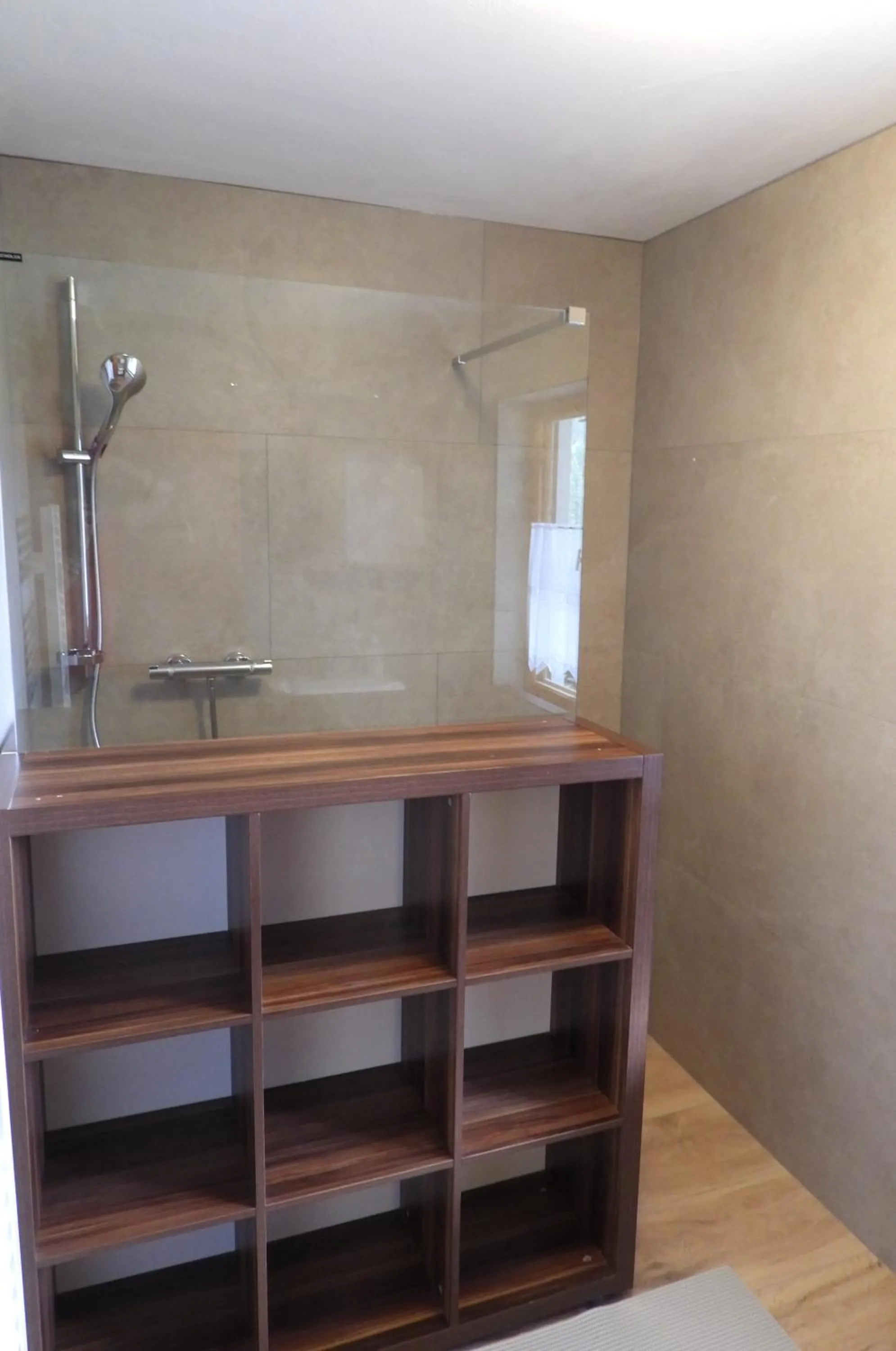 Shower in Ferienhaus Oberlengau