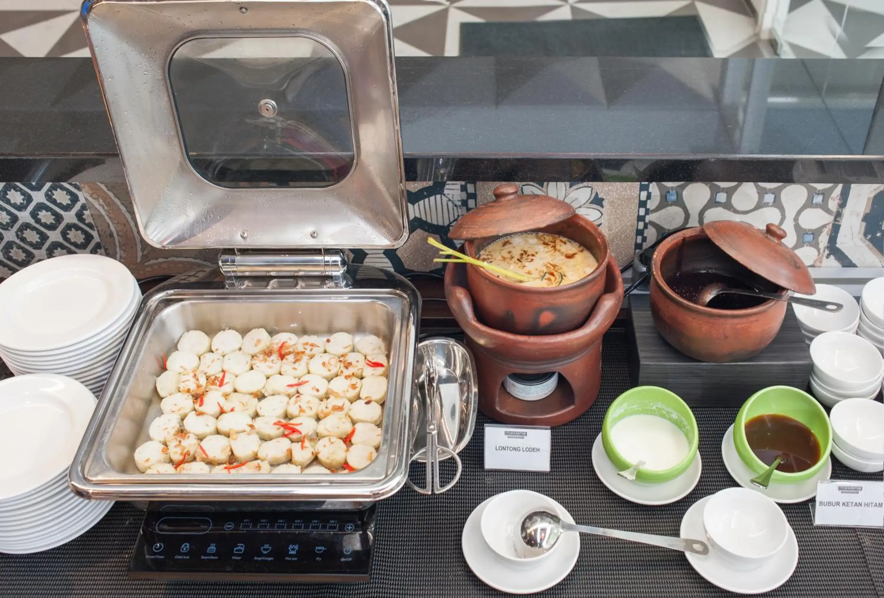 Food close-up in MaxOneHotels at Dharmahusada Surabaya Food close-up in MaxOneHotels at Dharmahusada Surabaya