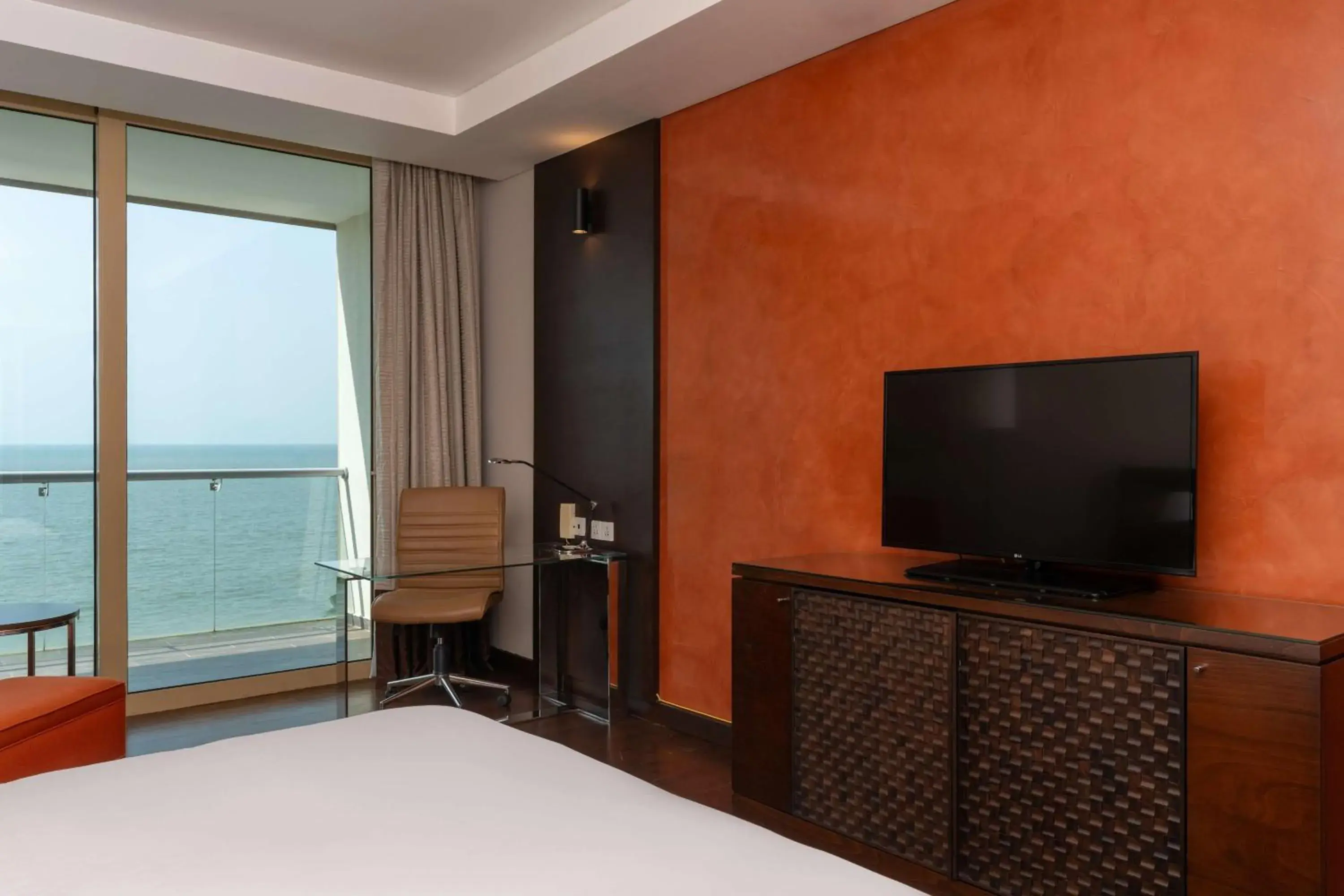 Superior Room - Balcony and Ocean View in Radisson Blu Hotel, Conakry Superior Room - Balcony and Ocean View in Radisson Blu Hotel, Conakry