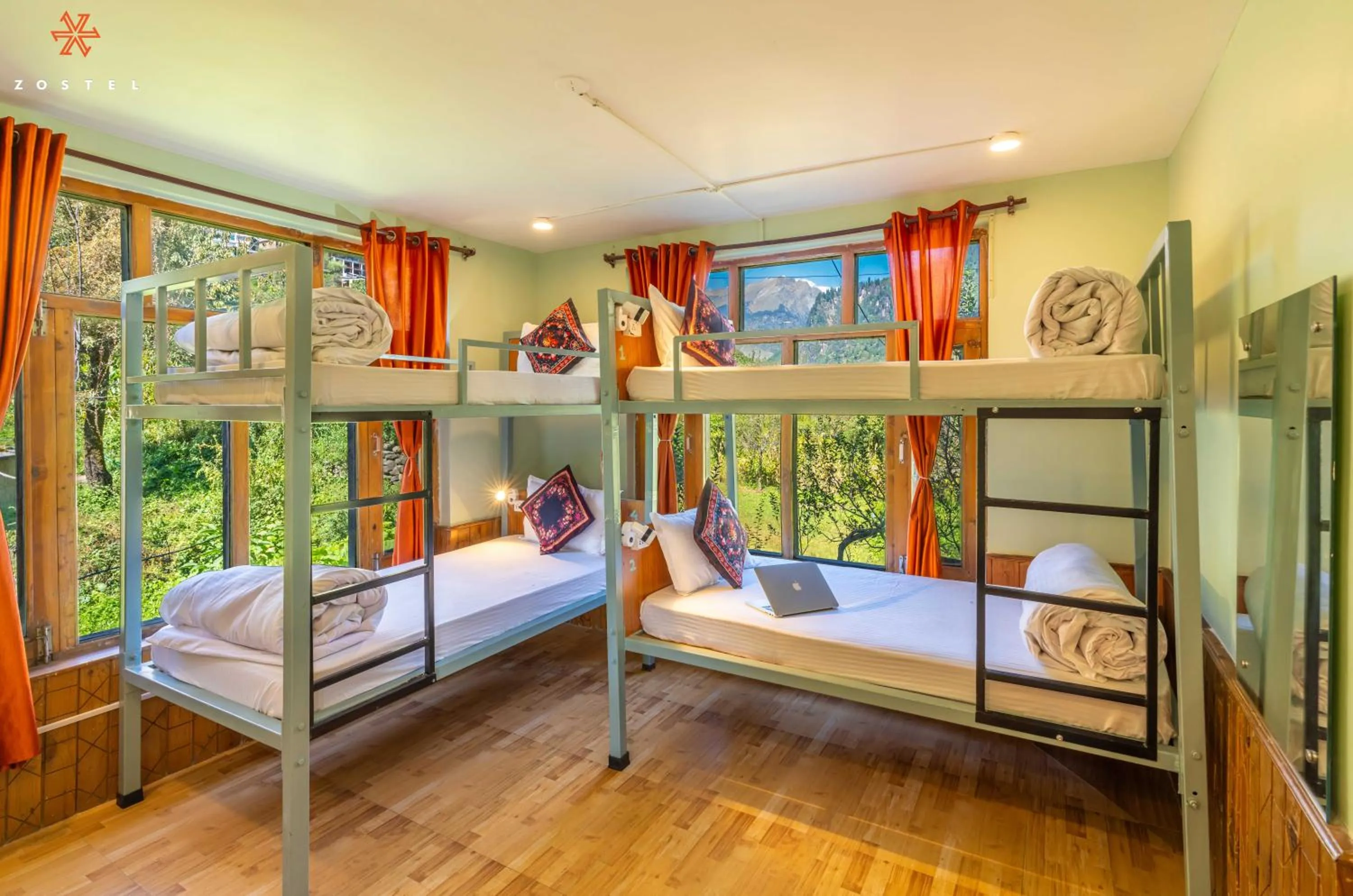 Bed in Zostel Old Manali
