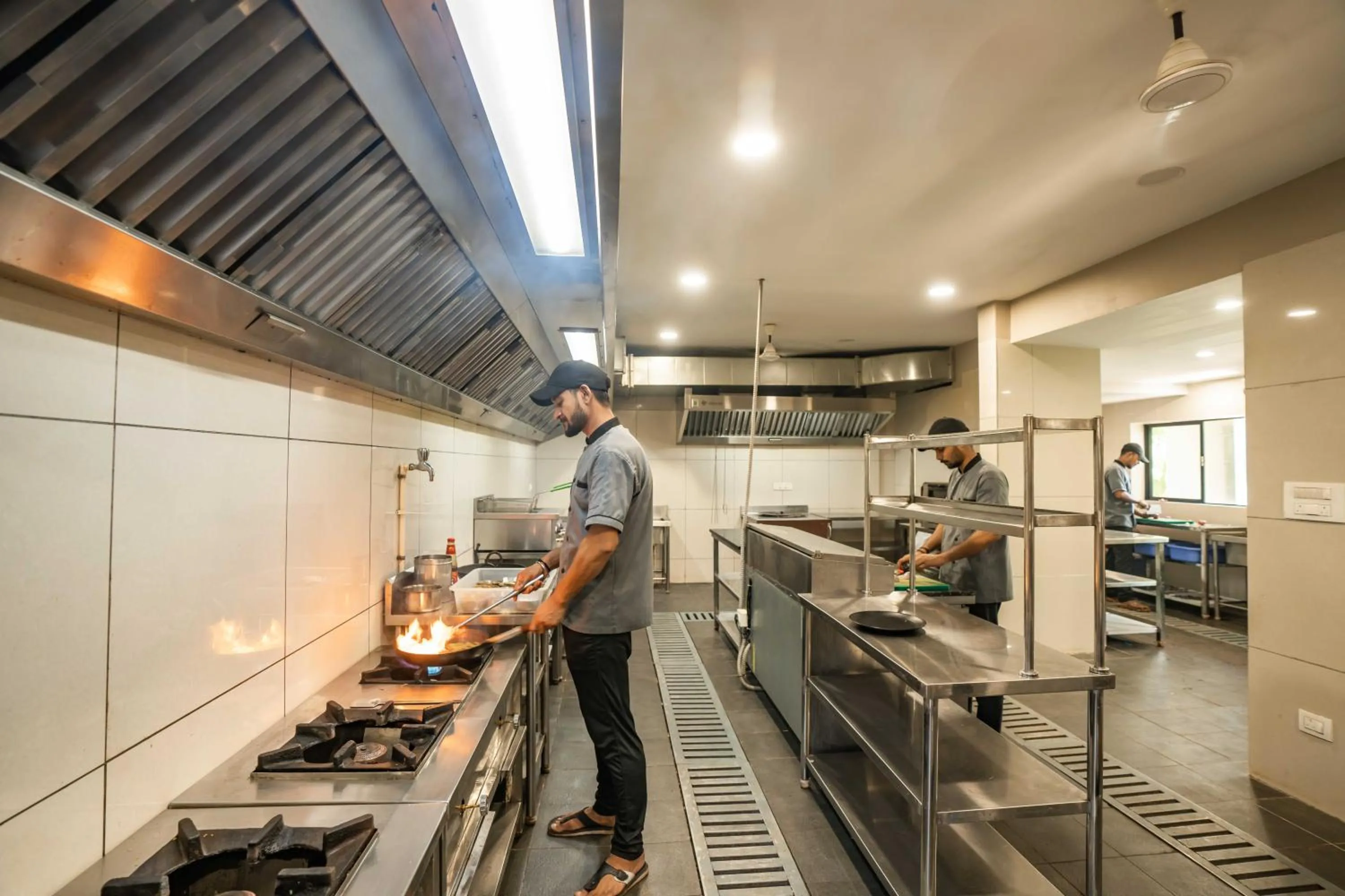 Kitchen or kitchenette in Zostel Gokarna