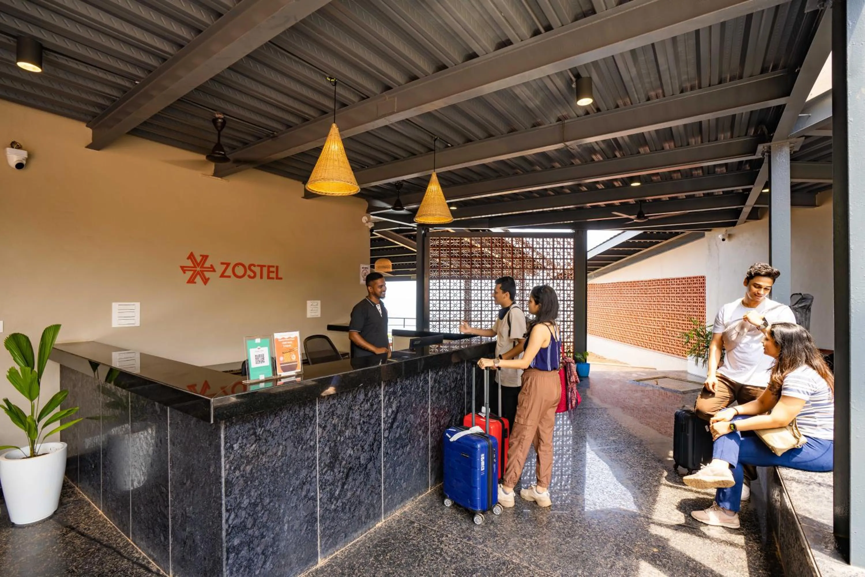 Lobby or reception in Zostel Gokarna