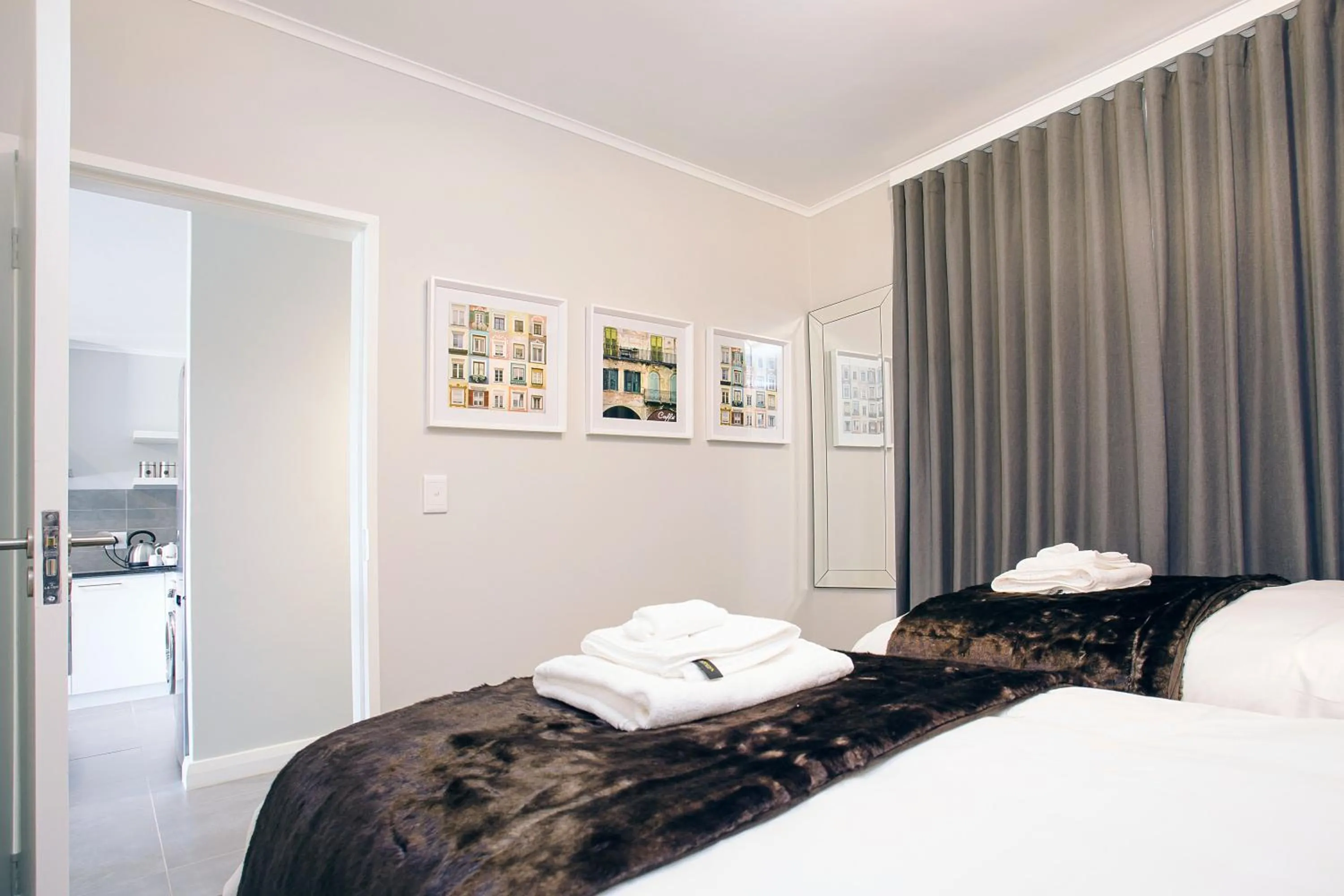 Bedroom, Bed in Superior Apartment Mayfair