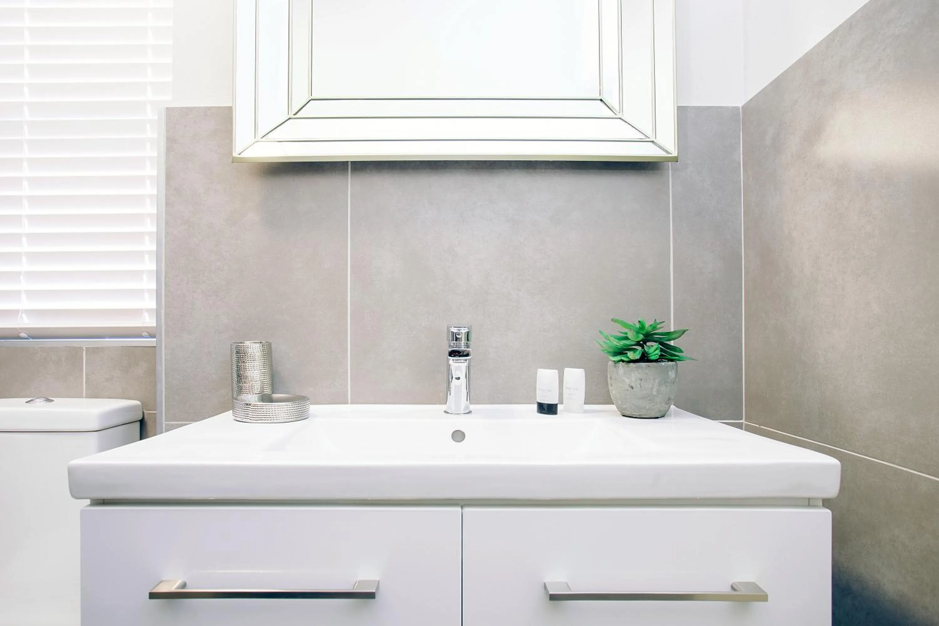 Bathroom in Superior Apartment Mayfair