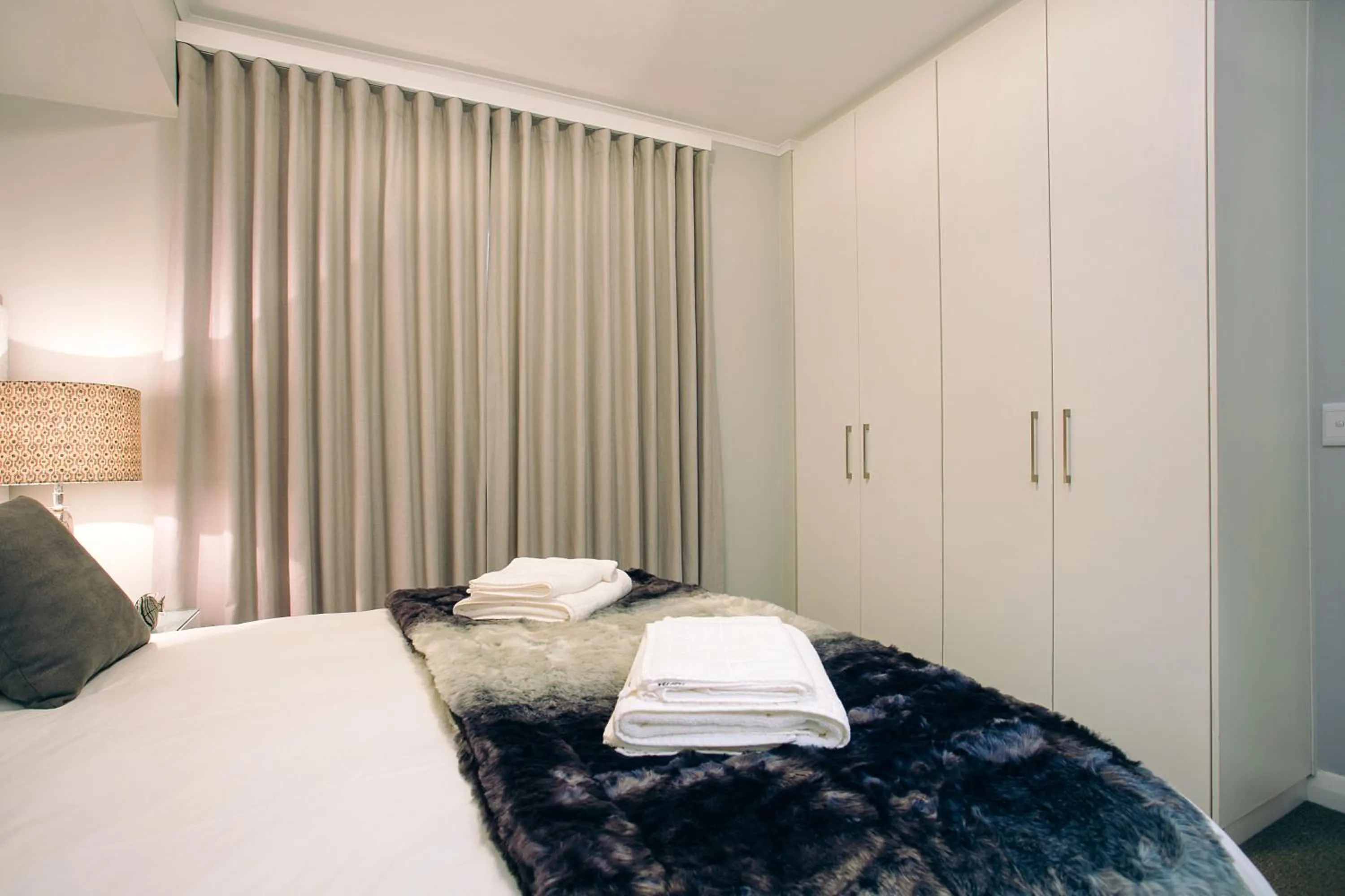 Bedroom, Bed in Superior Apartment Mayfair