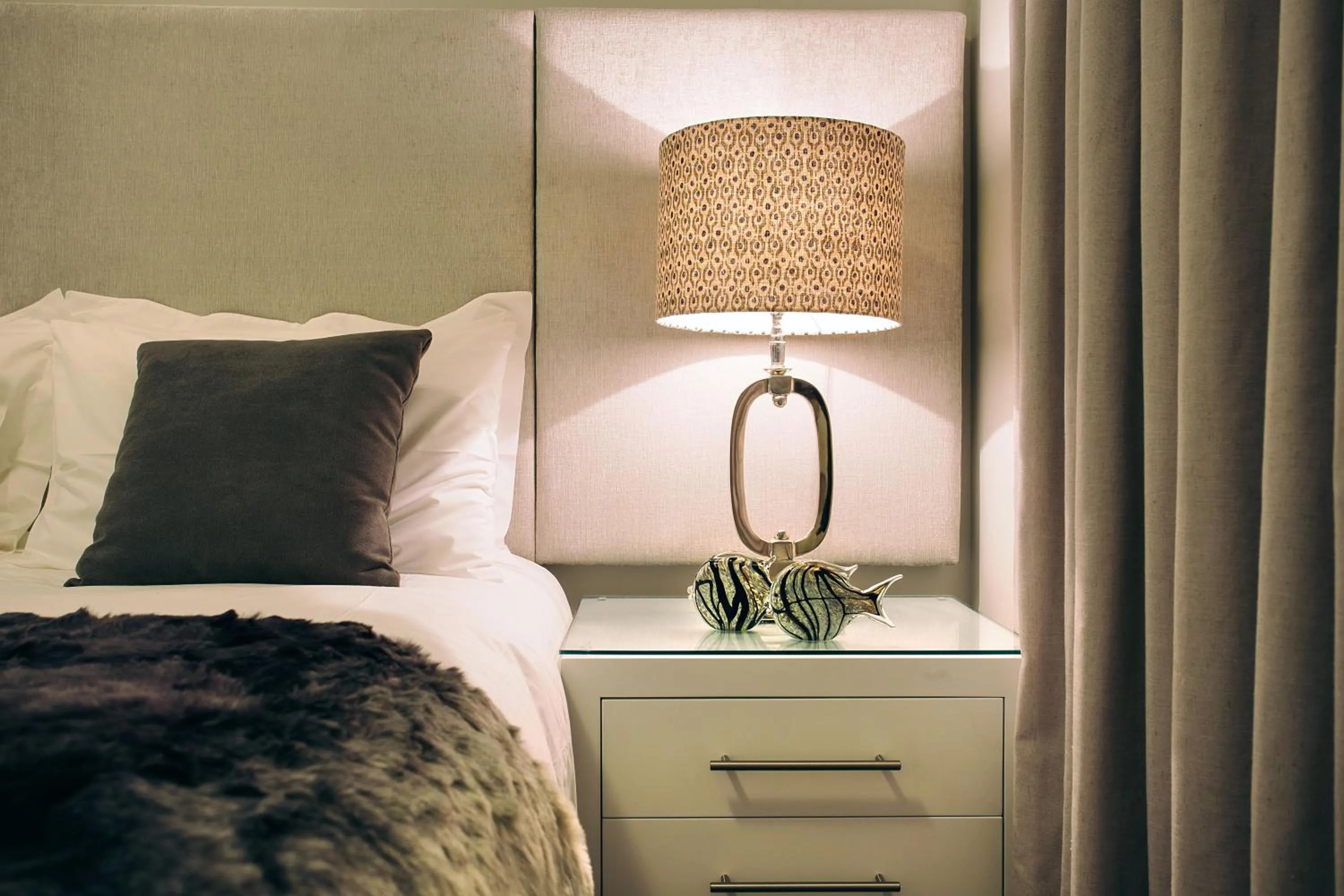 Bedroom, Bed in Superior Apartment Mayfair