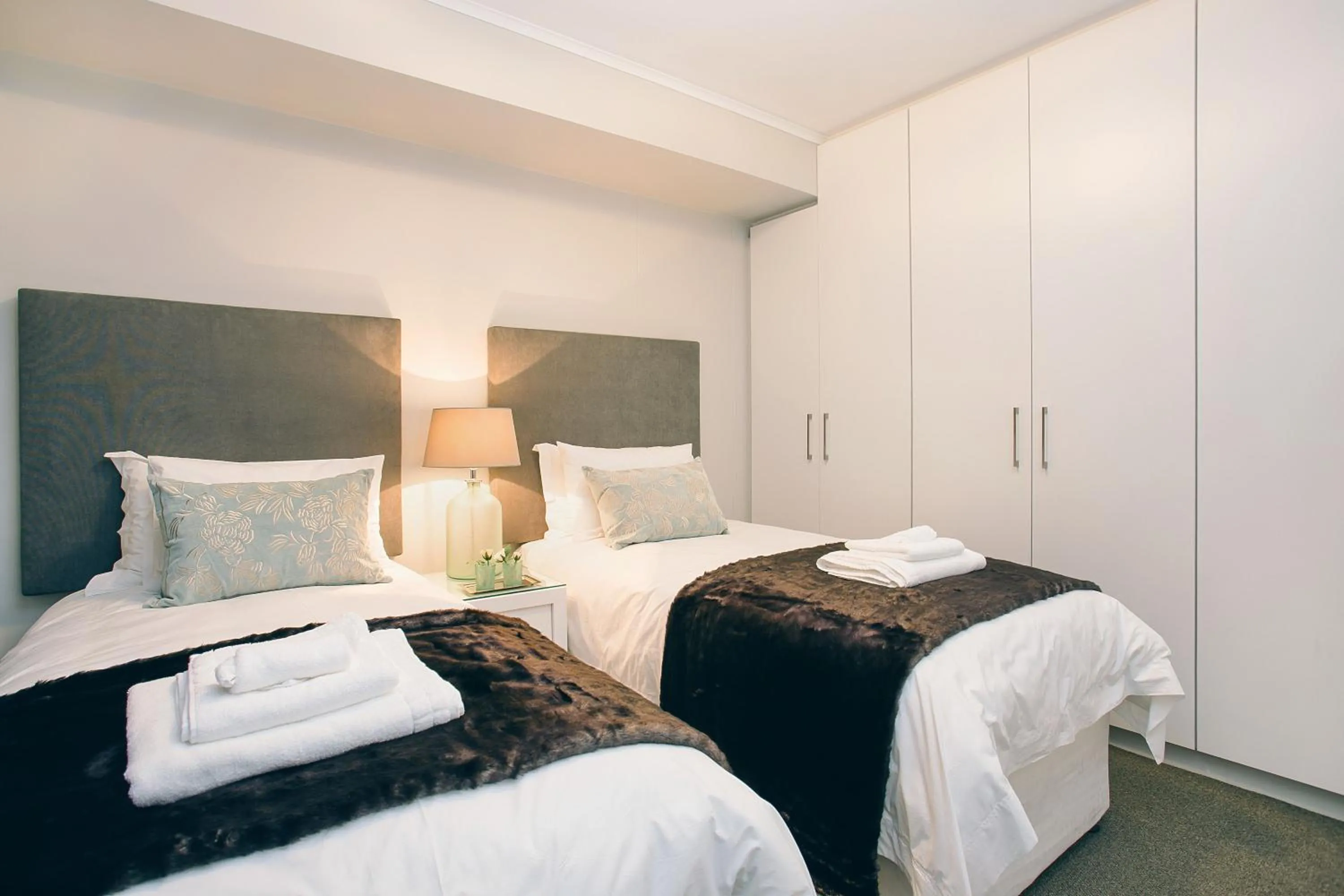 Bedroom, Bed in Superior Apartment Mayfair