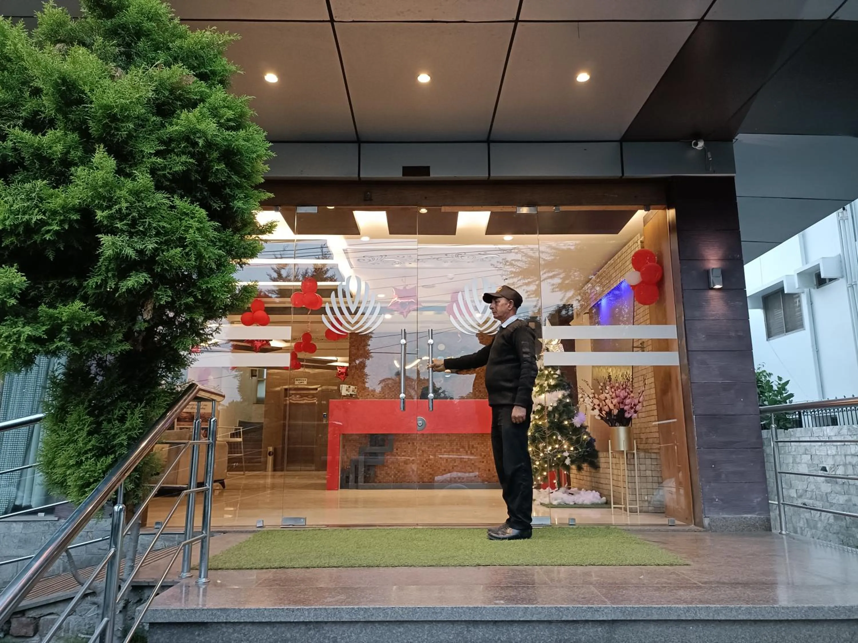 Facade/entrance in Hotel Mumbai House