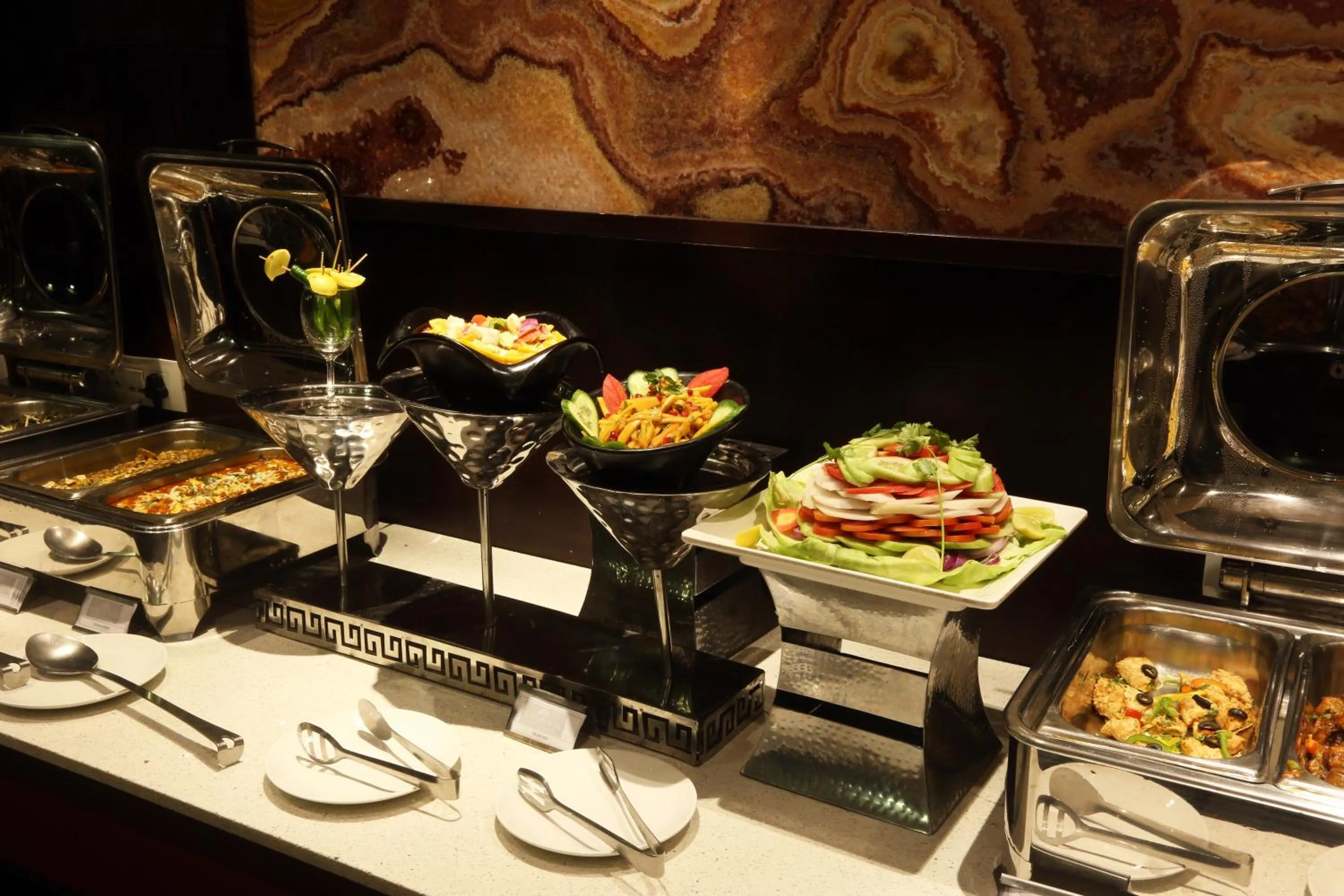 Food and drinks in Hotel Mumbai House