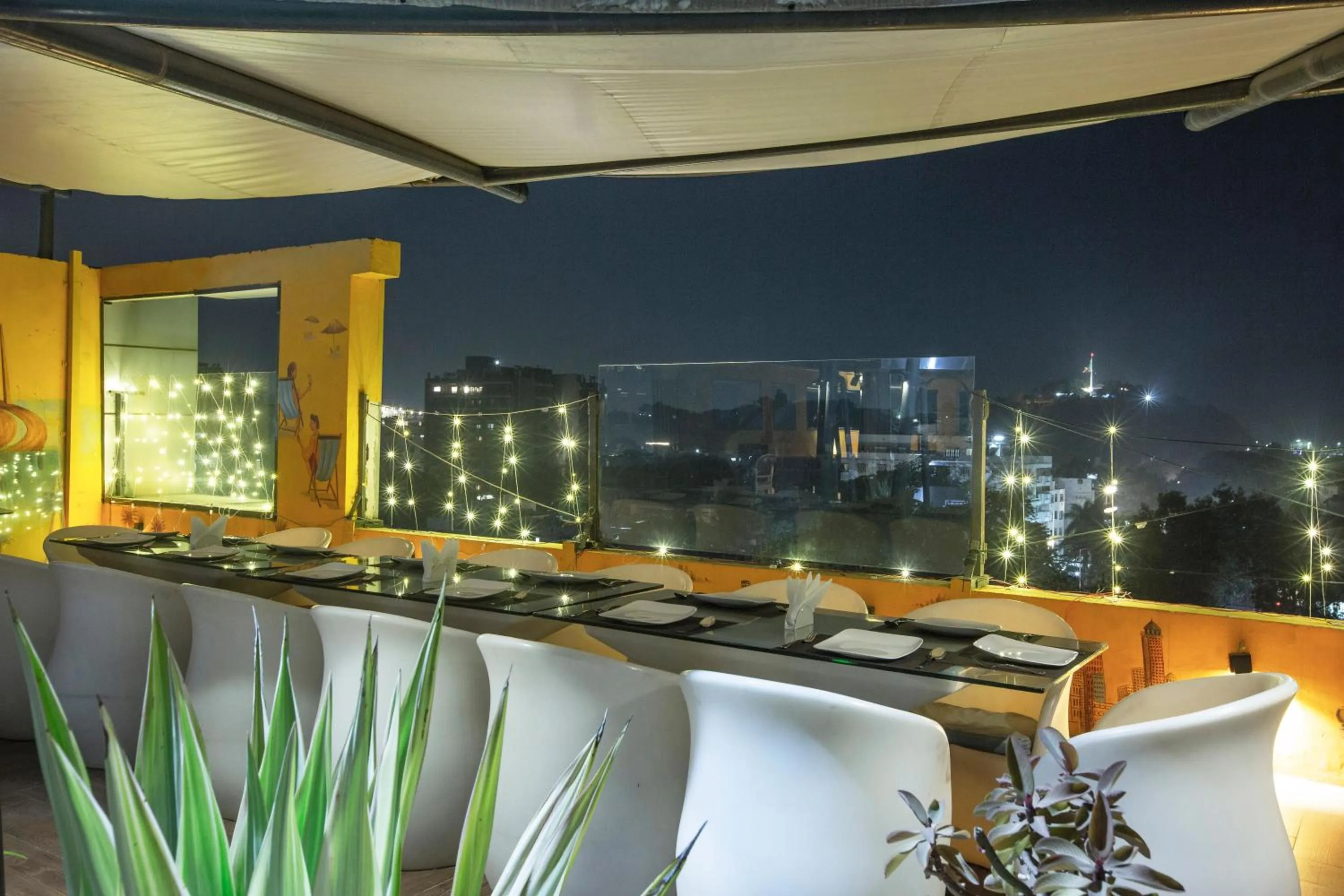 Night in Hotel Mumbai House