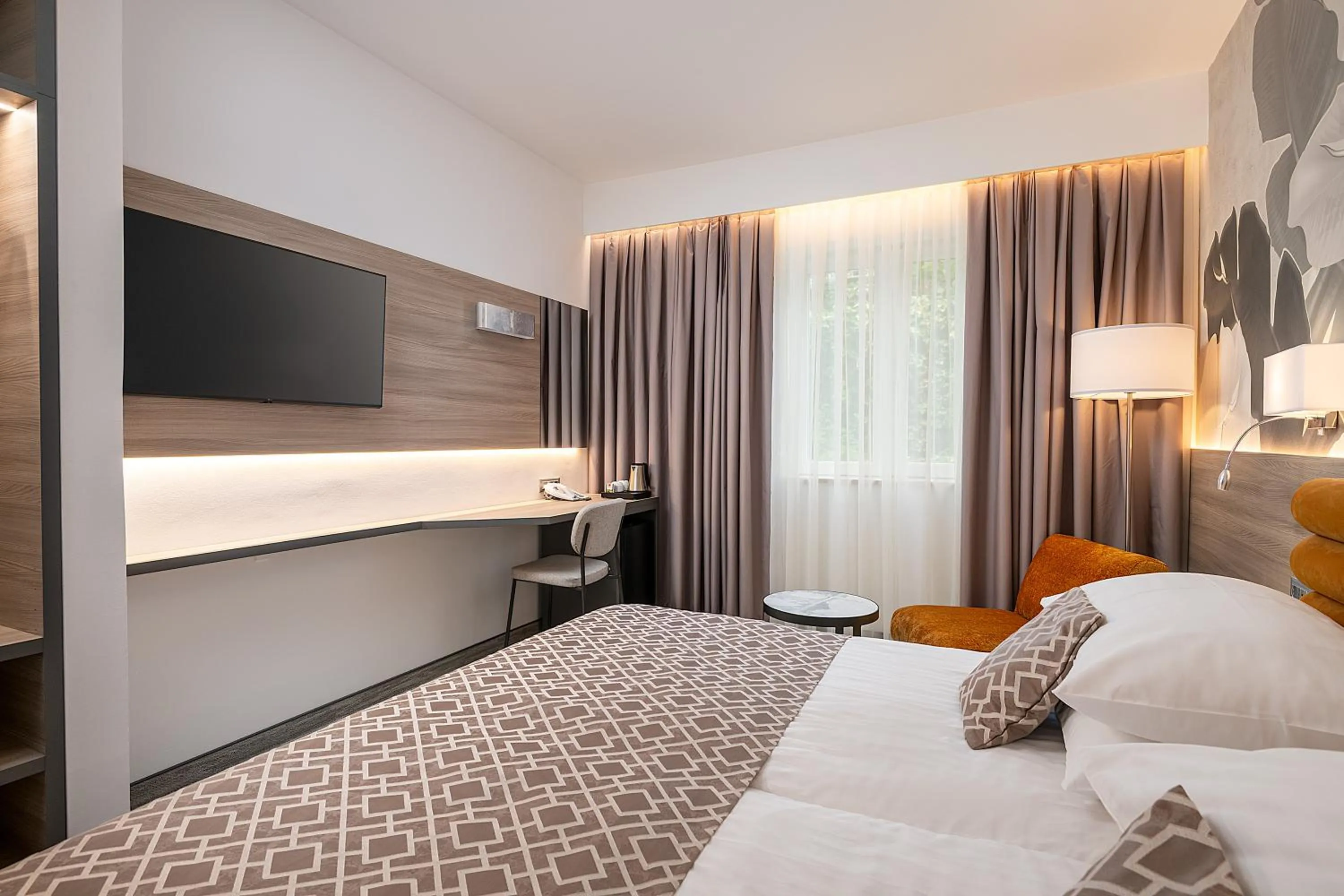 Bedroom, Bed in Hotel Ivka