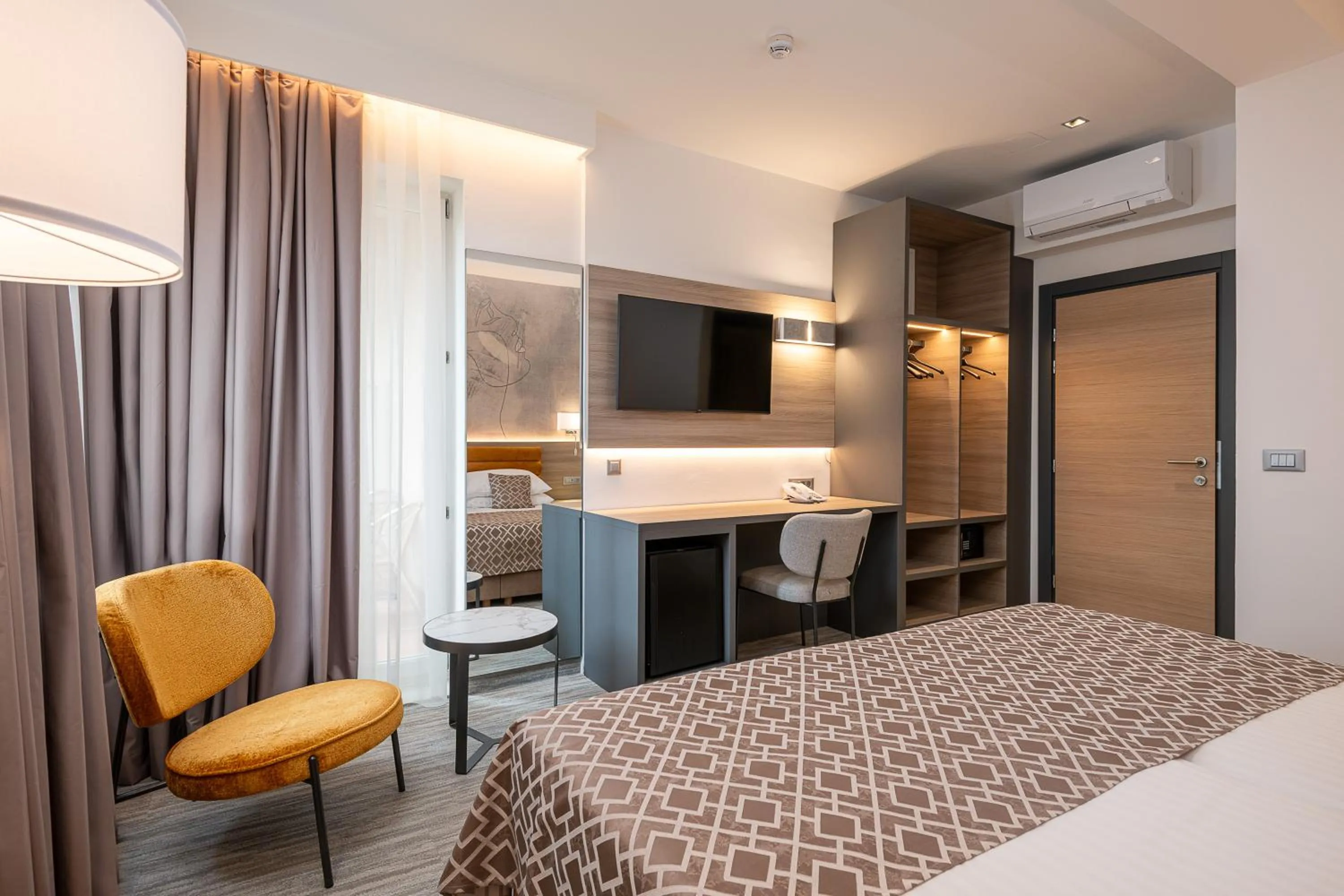 Bedroom, Bed in Hotel Ivka