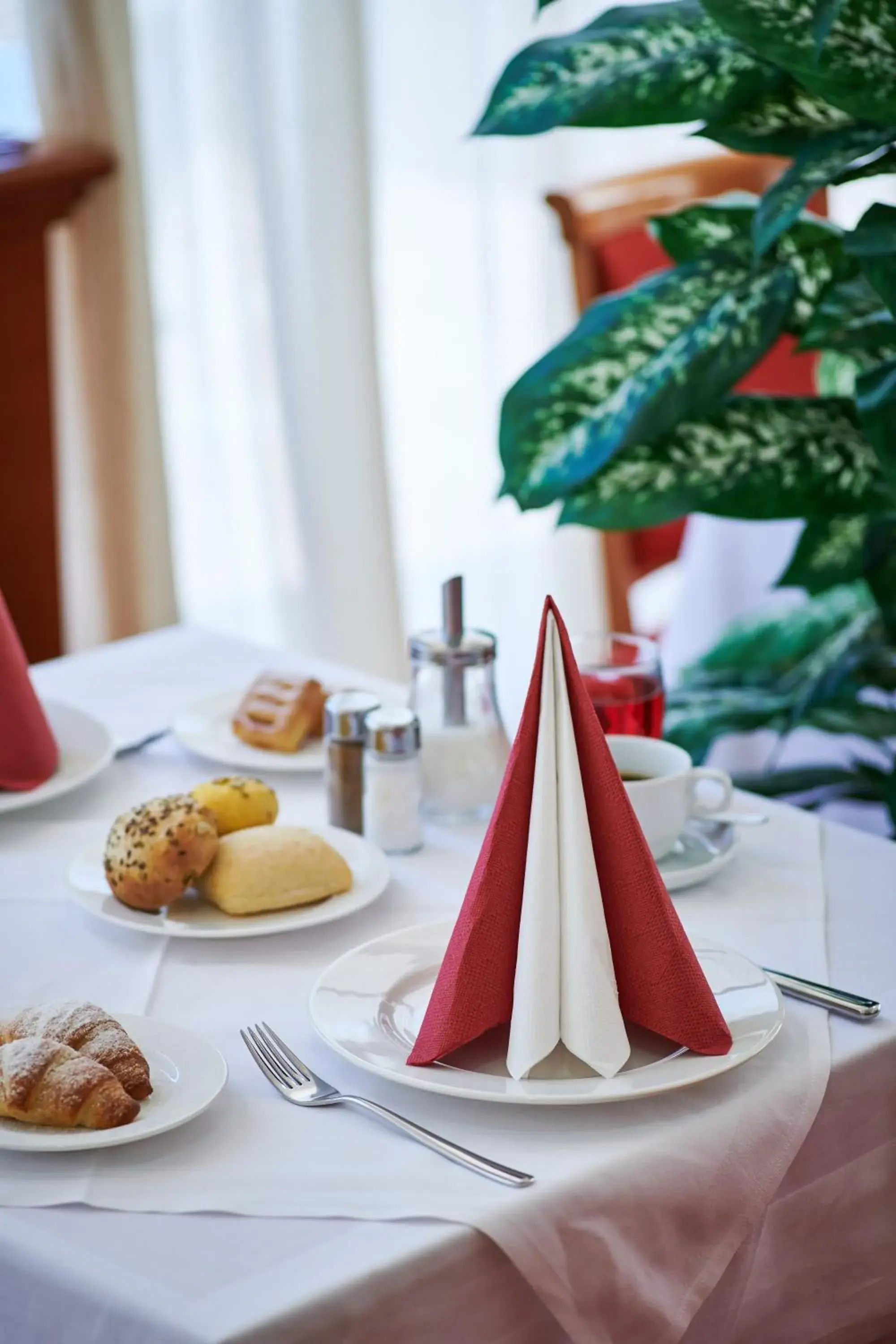 Restaurant/places to eat in Hotel Ivka Restaurant/places to eat in Hotel Ivka