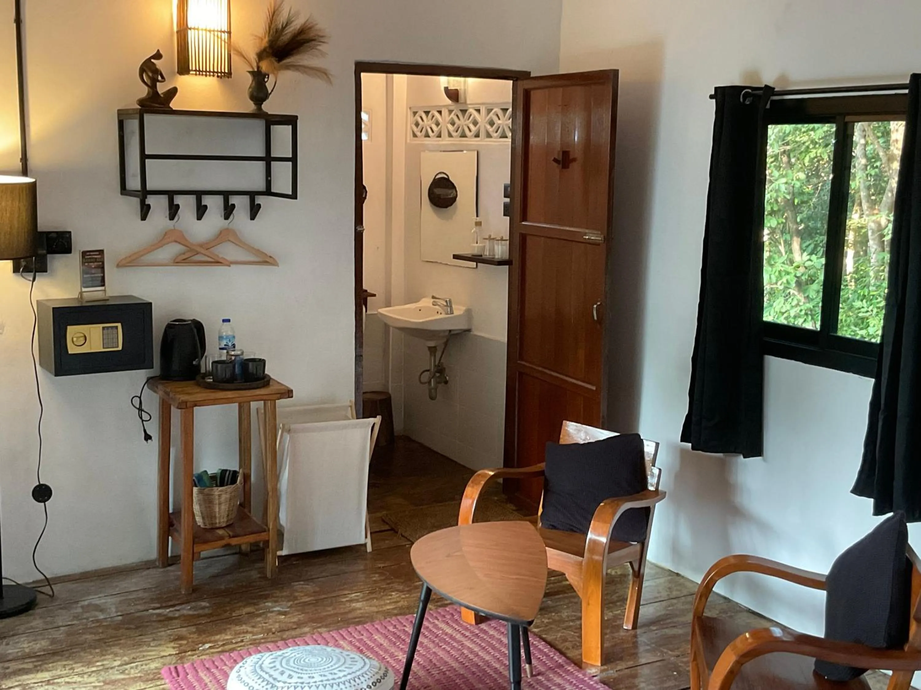 Property building in Oon Lee Bungalows