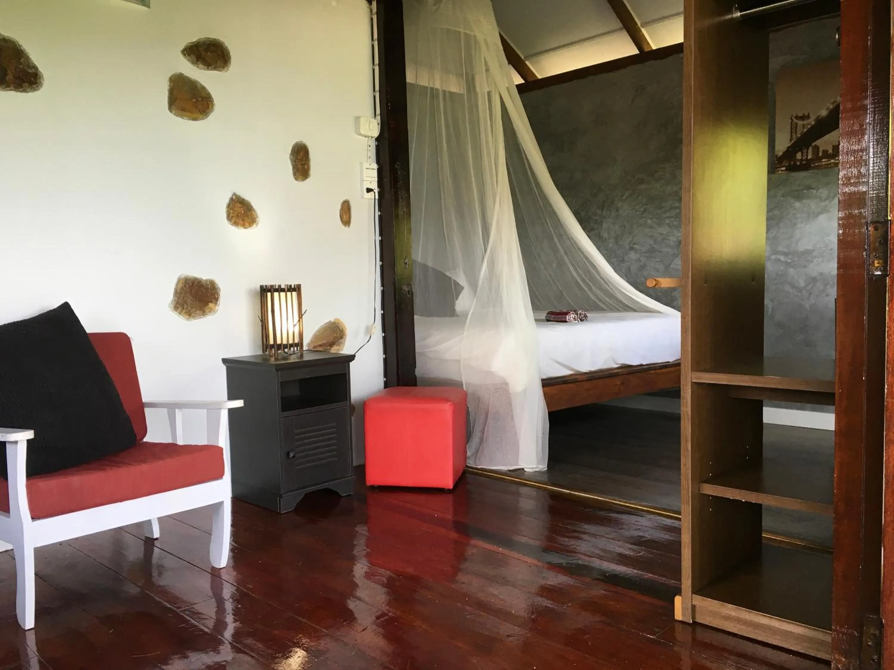 Coffee/tea facilities, Bed in Oon Lee Bungalows