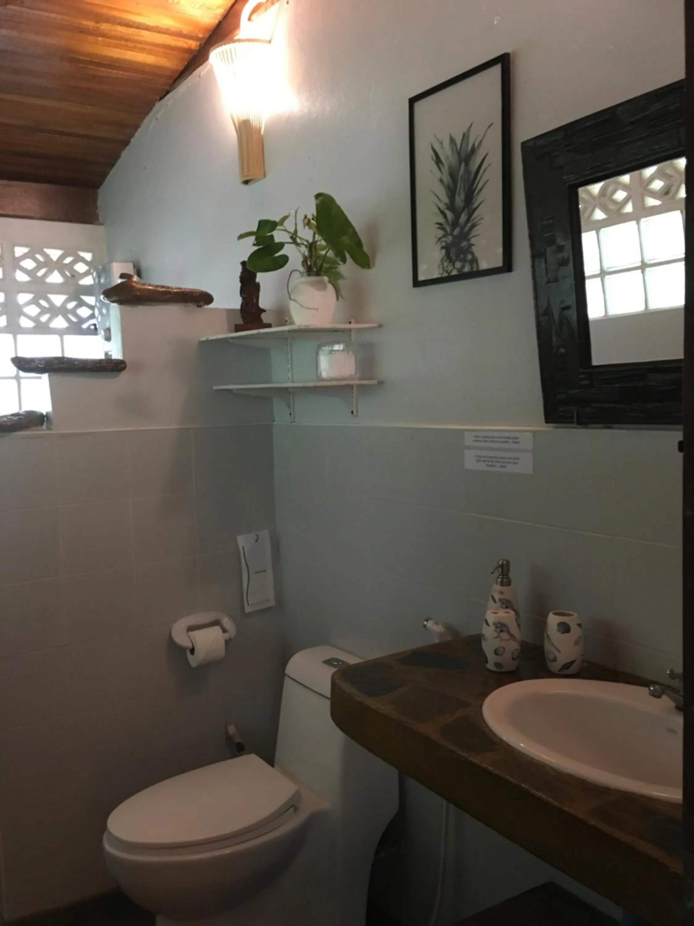 Bathroom in Oon Lee Bungalows