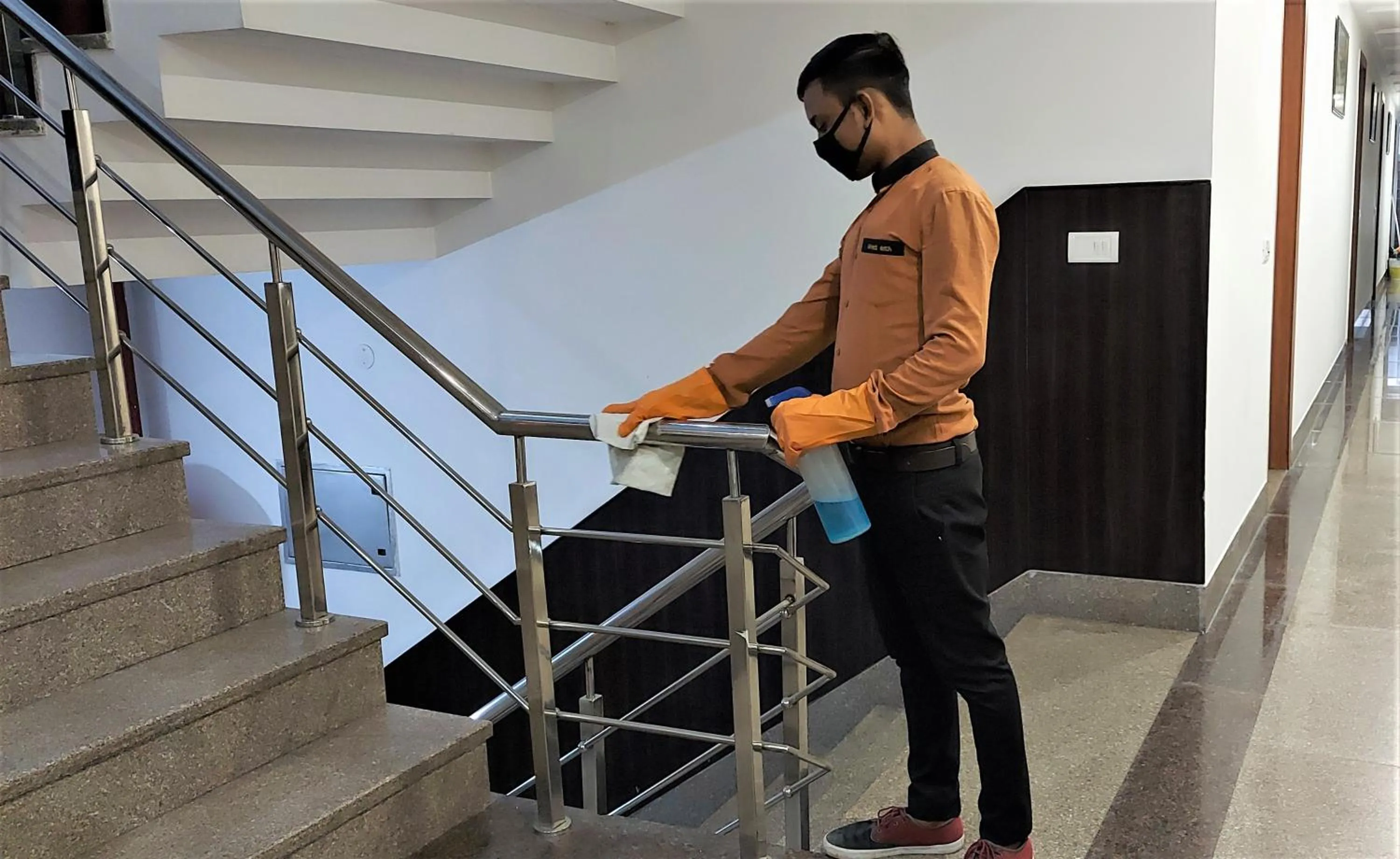 Area and facilities in Hotel Aeropath Near IGI Airport Delhi