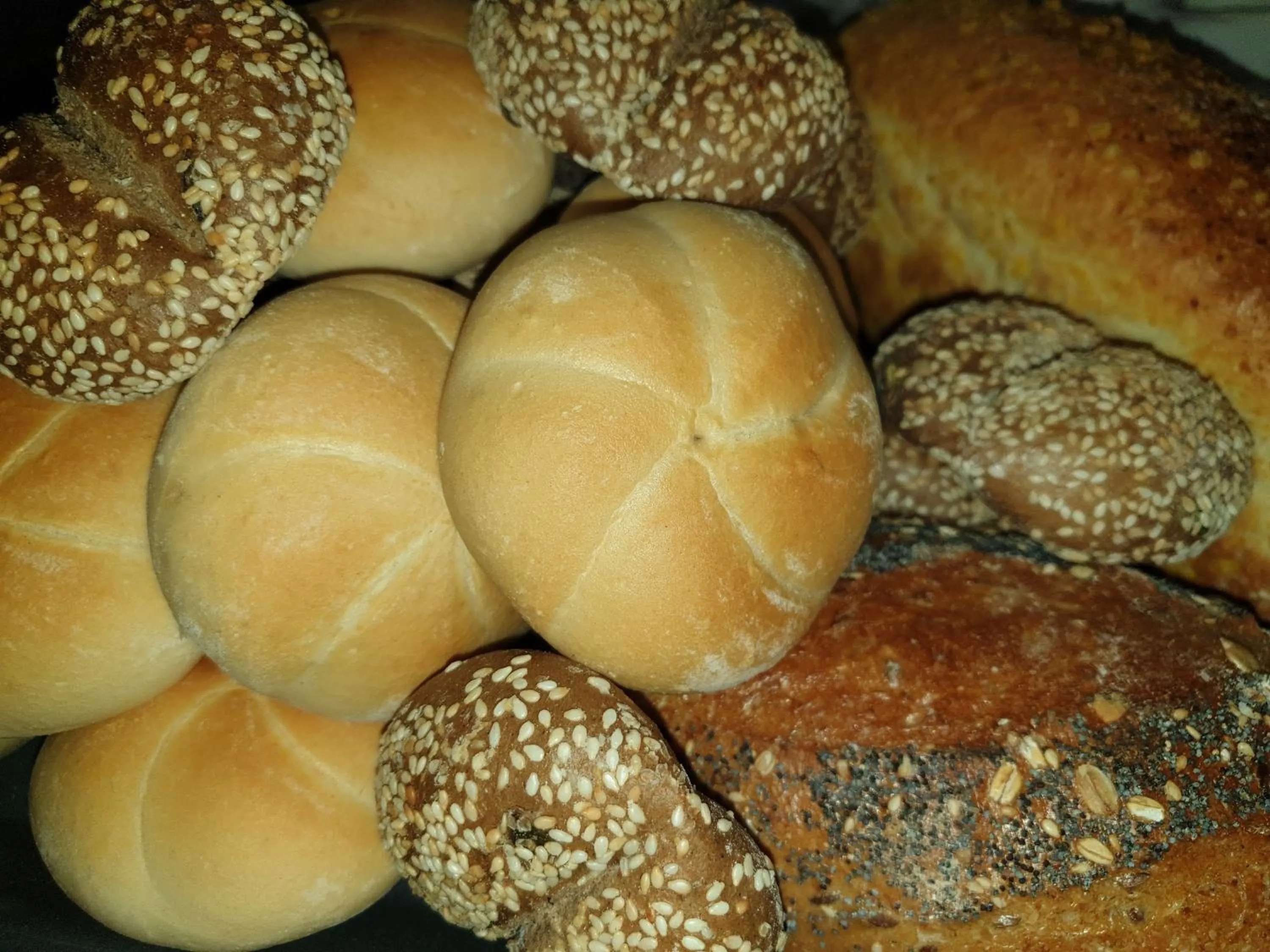 Buffet breakfast in House Tina