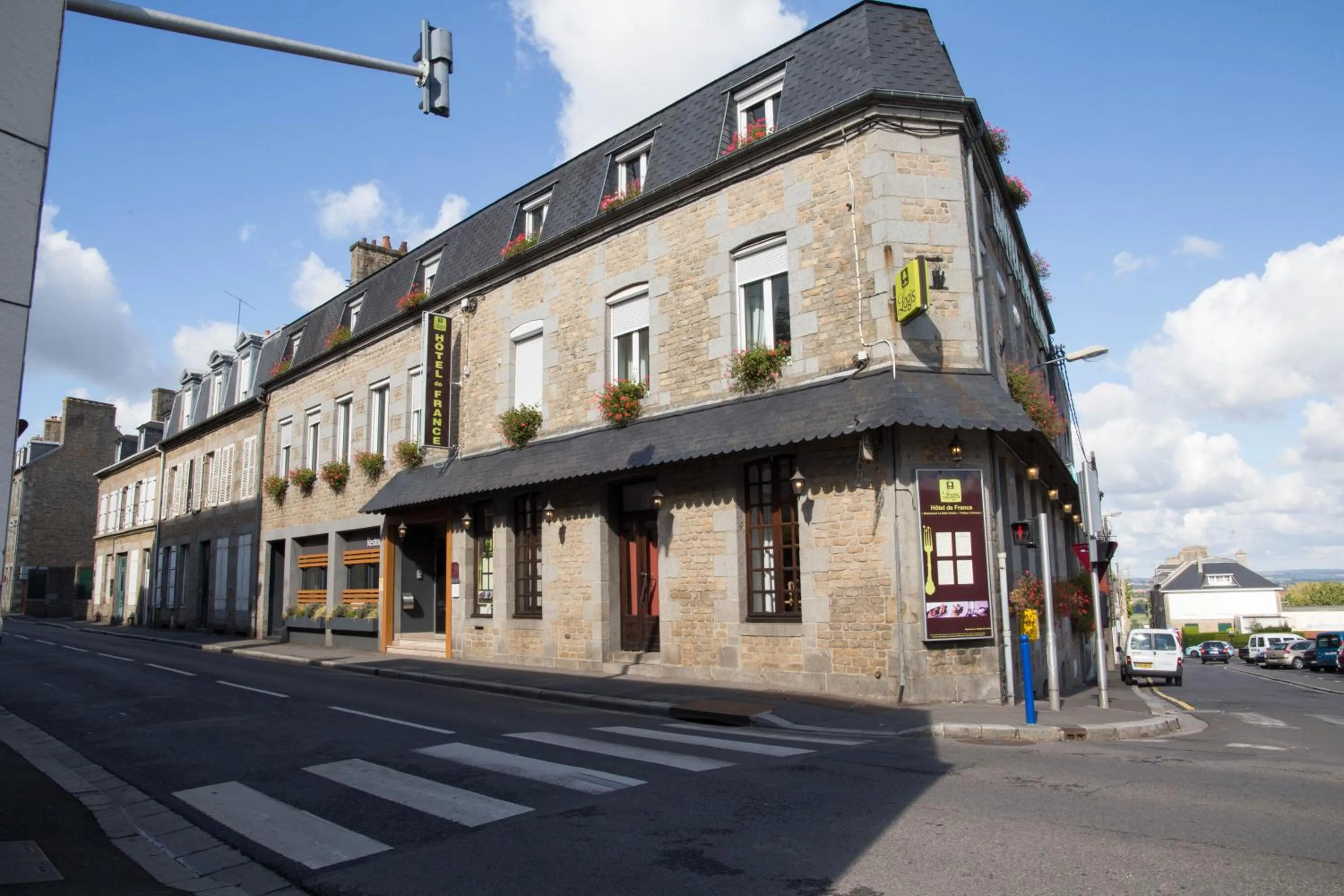 Facade/entrance in Hôtel de France Vire