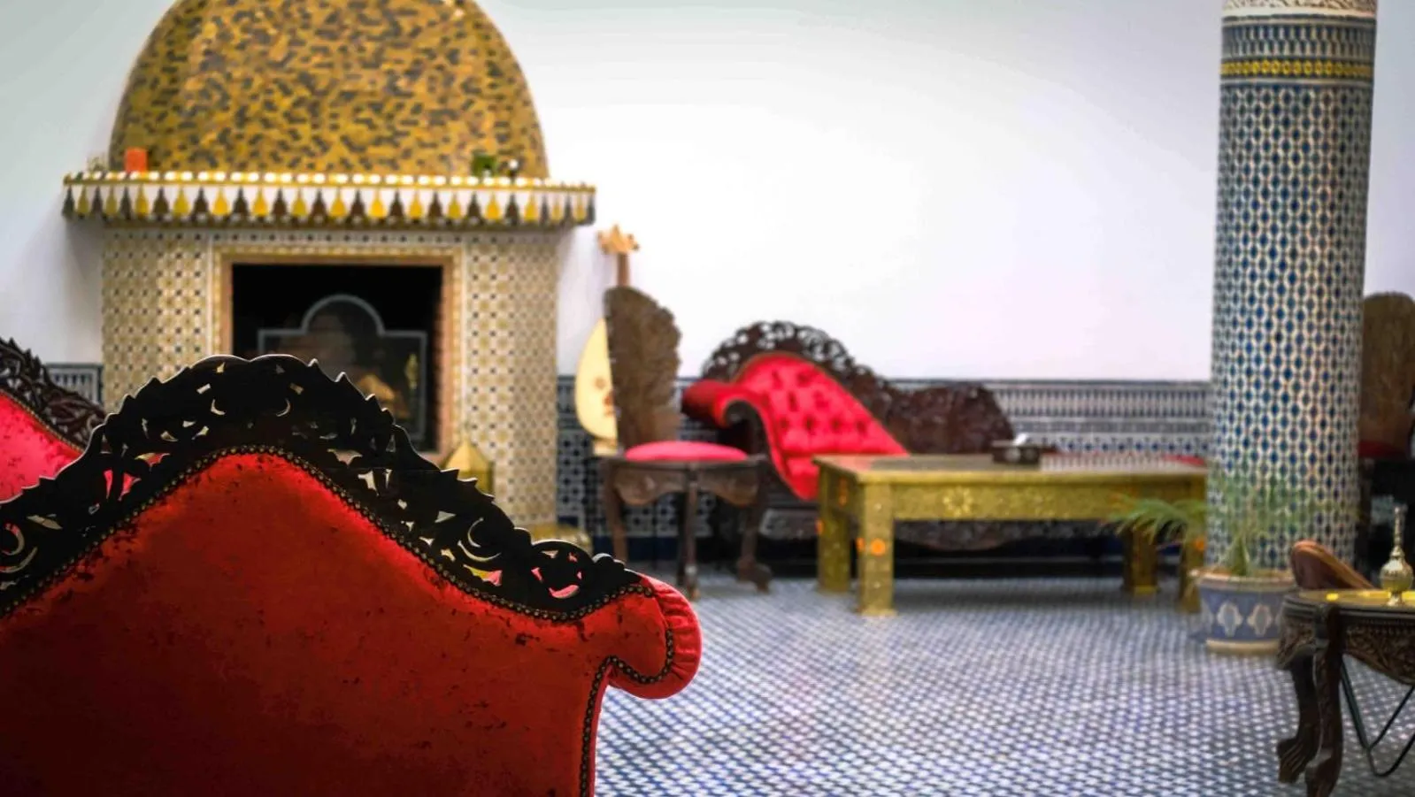 Living room in Palais Nazha Fes - Luxury Lodging