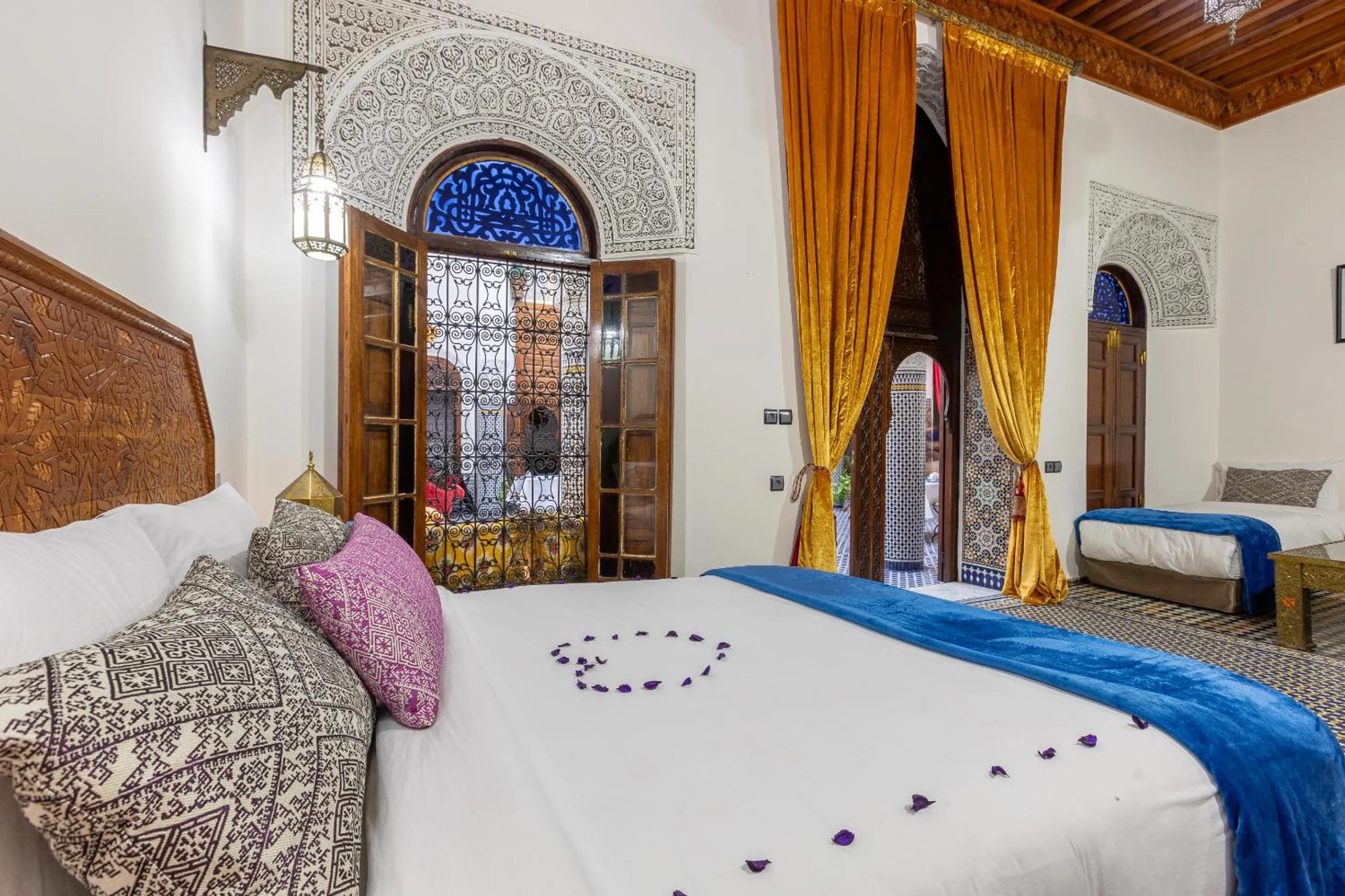 Bedroom, Bed in Palais Nazha Fes - Luxury Lodging
