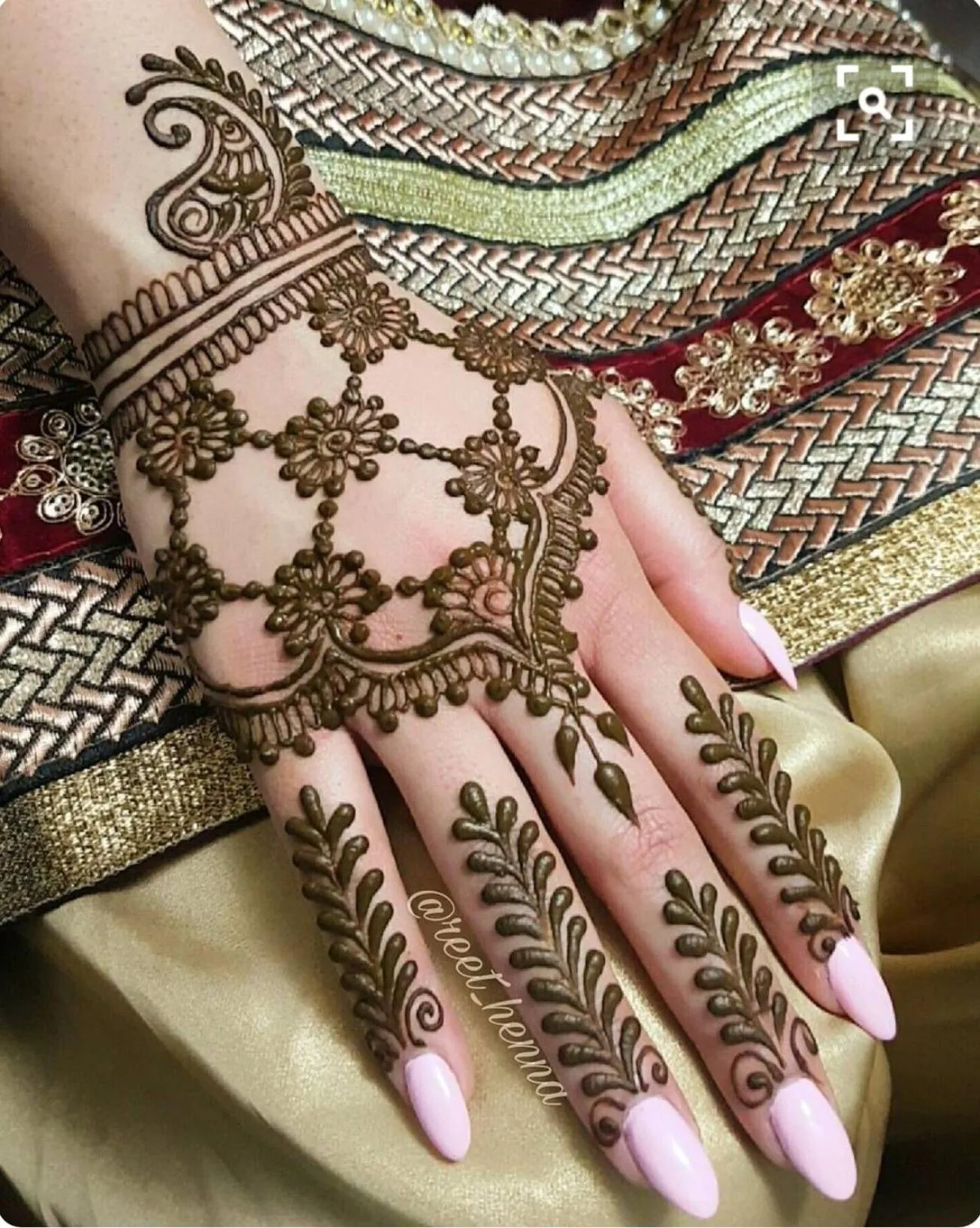 Decorative detail in Palais Nazha Fes - Luxury Lodging