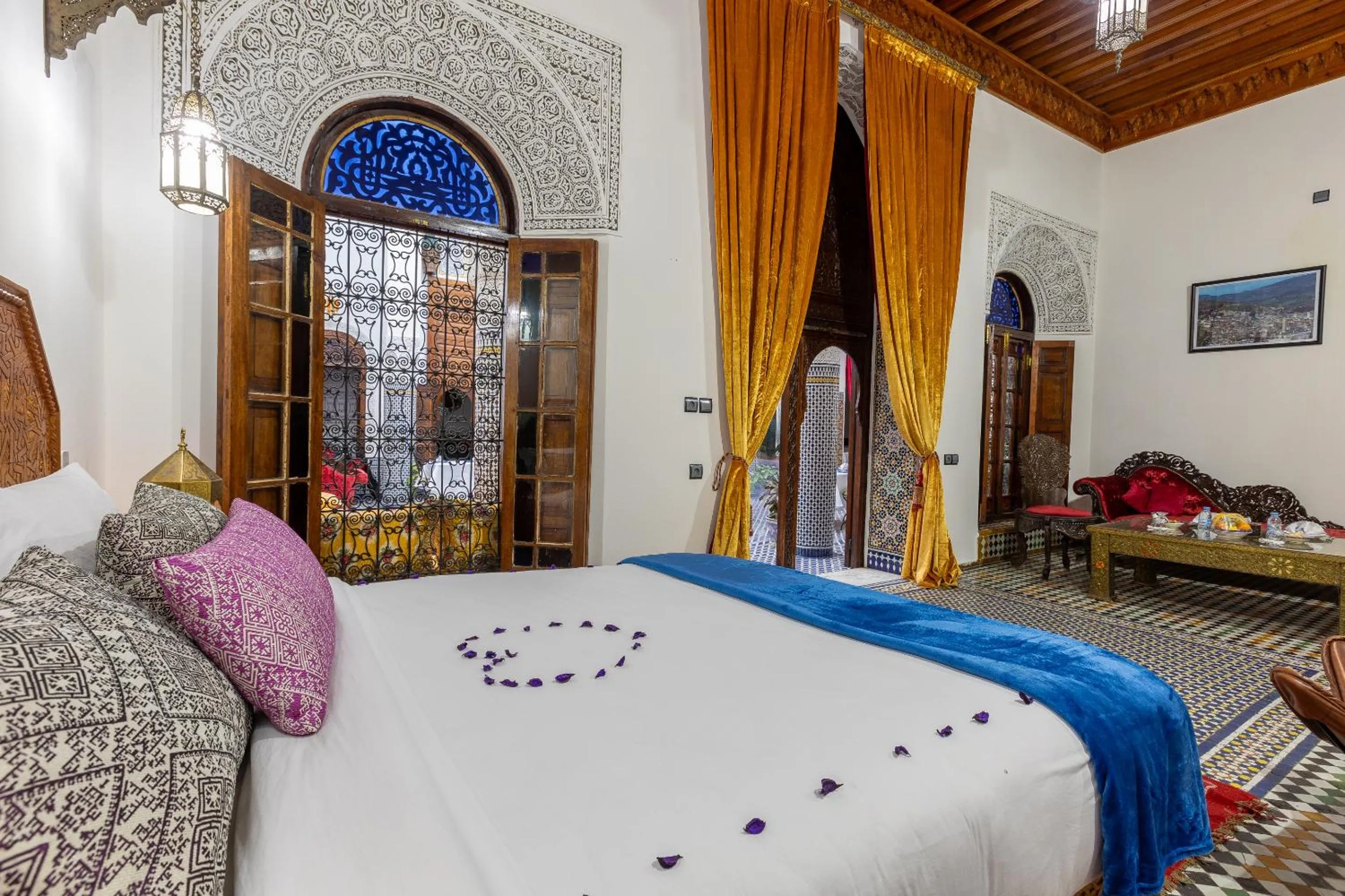 Bedroom, Bed in Palais Nazha Fes - Luxury Lodging