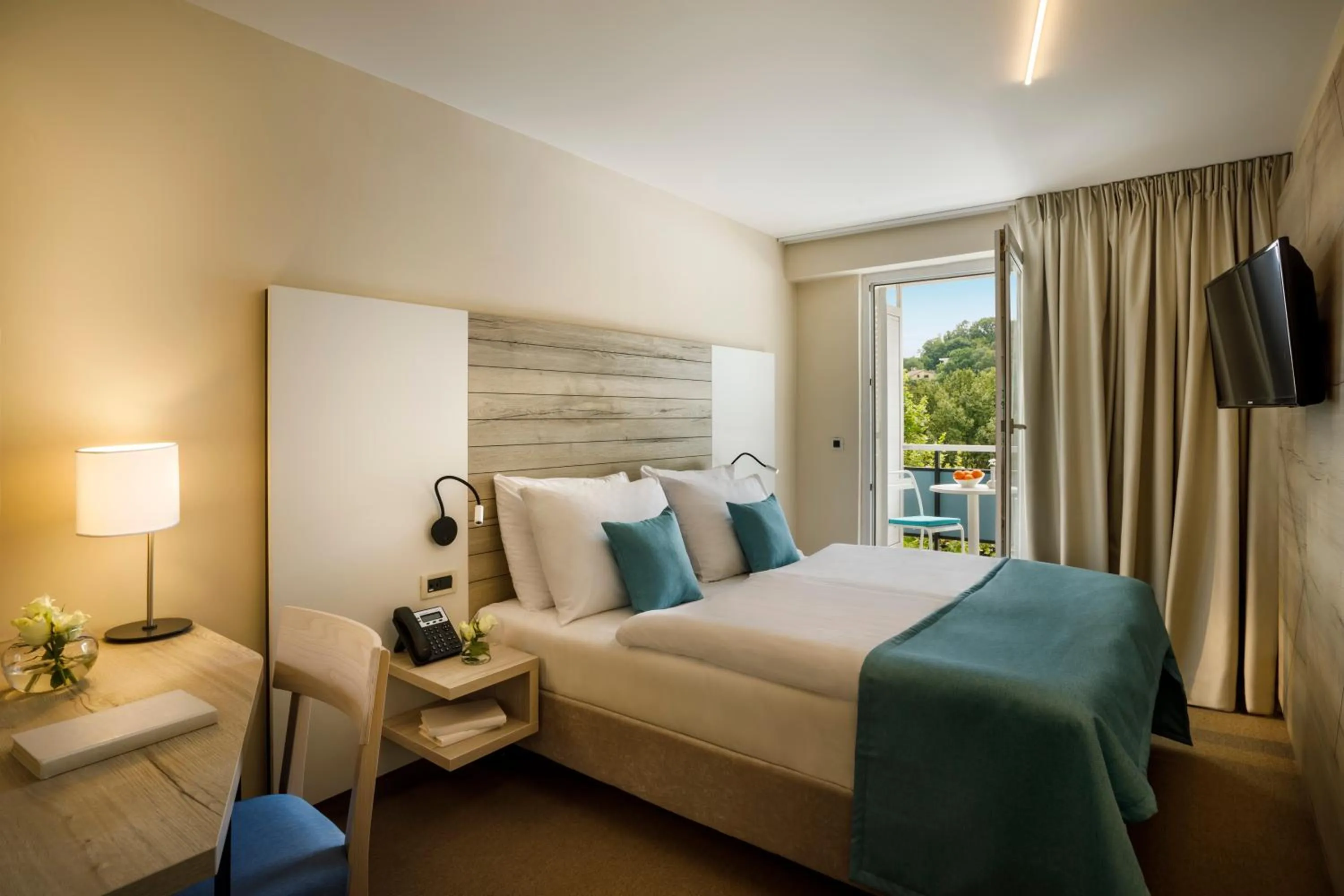 TV and multimedia, Bed in Hotel Marina - by Liburnia Hotels & Villas