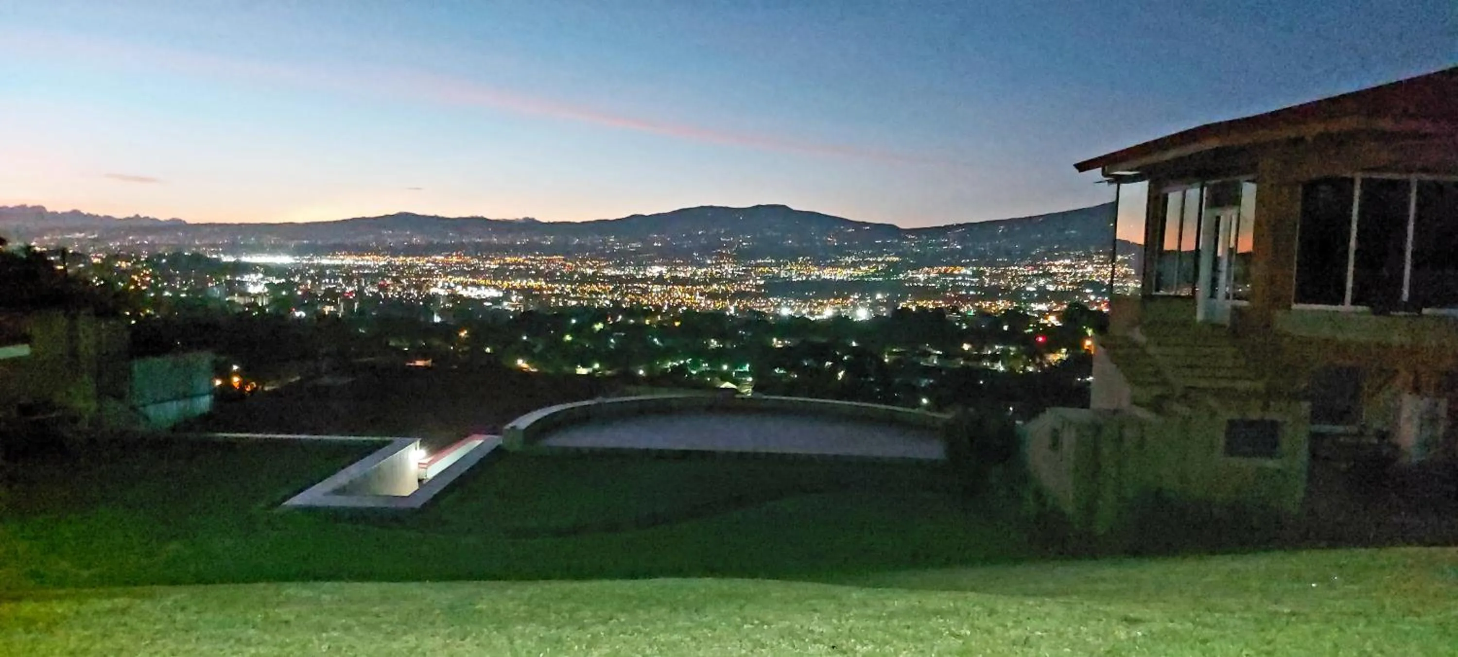 City view in Hotel Monte Campana Escazu