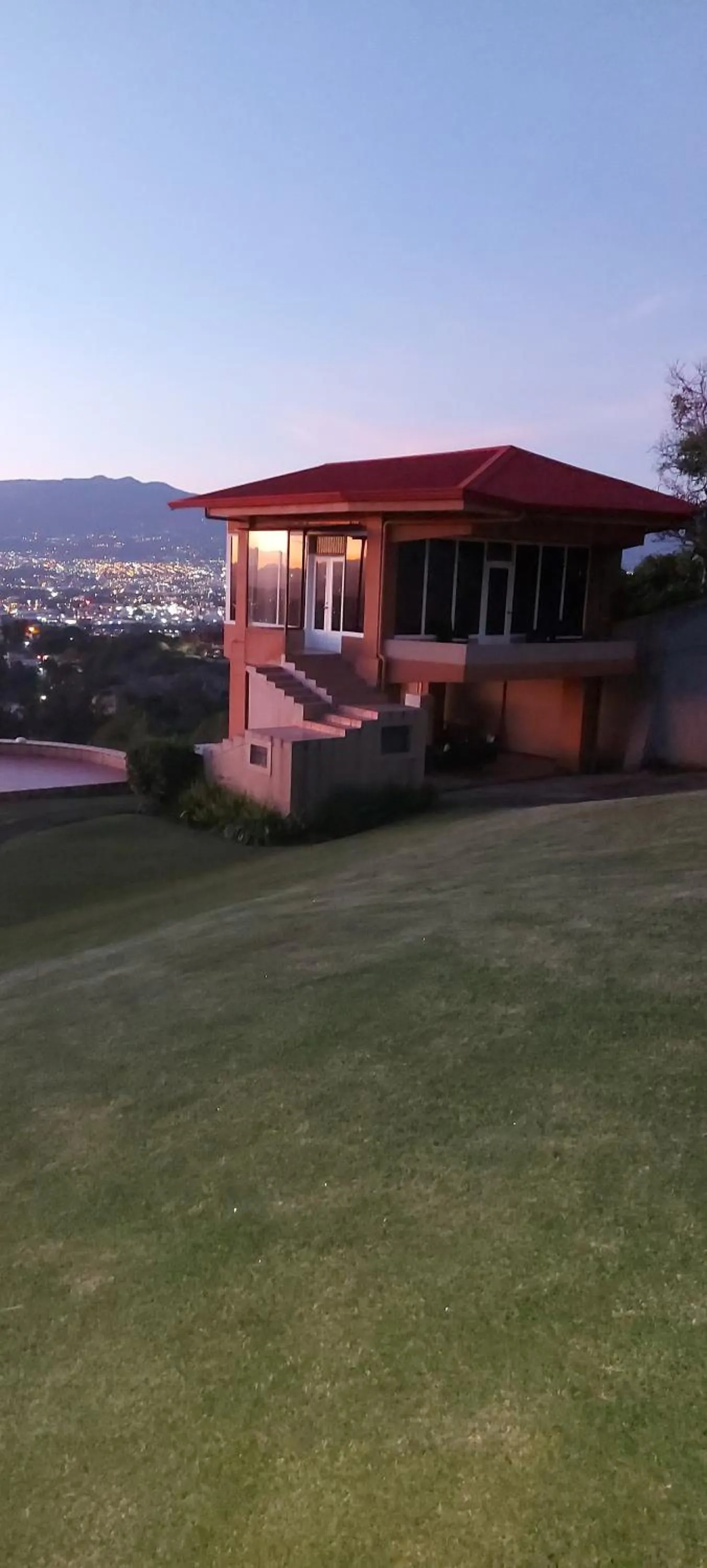 Property building in Hotel Monte Campana Escazu